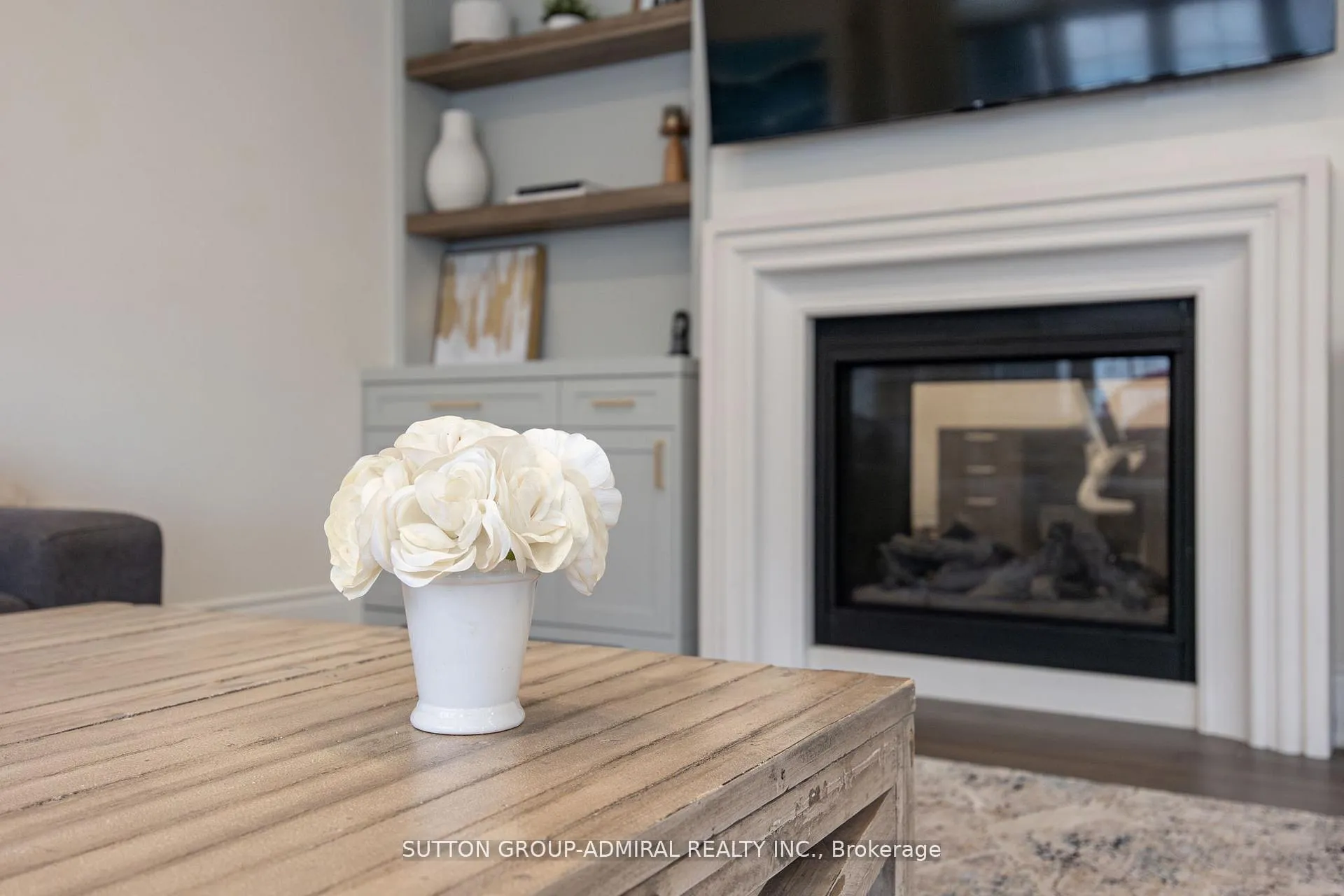 Photo 29 of 36 Hurst Avenue, Vaughan, Patterson — HOMEH