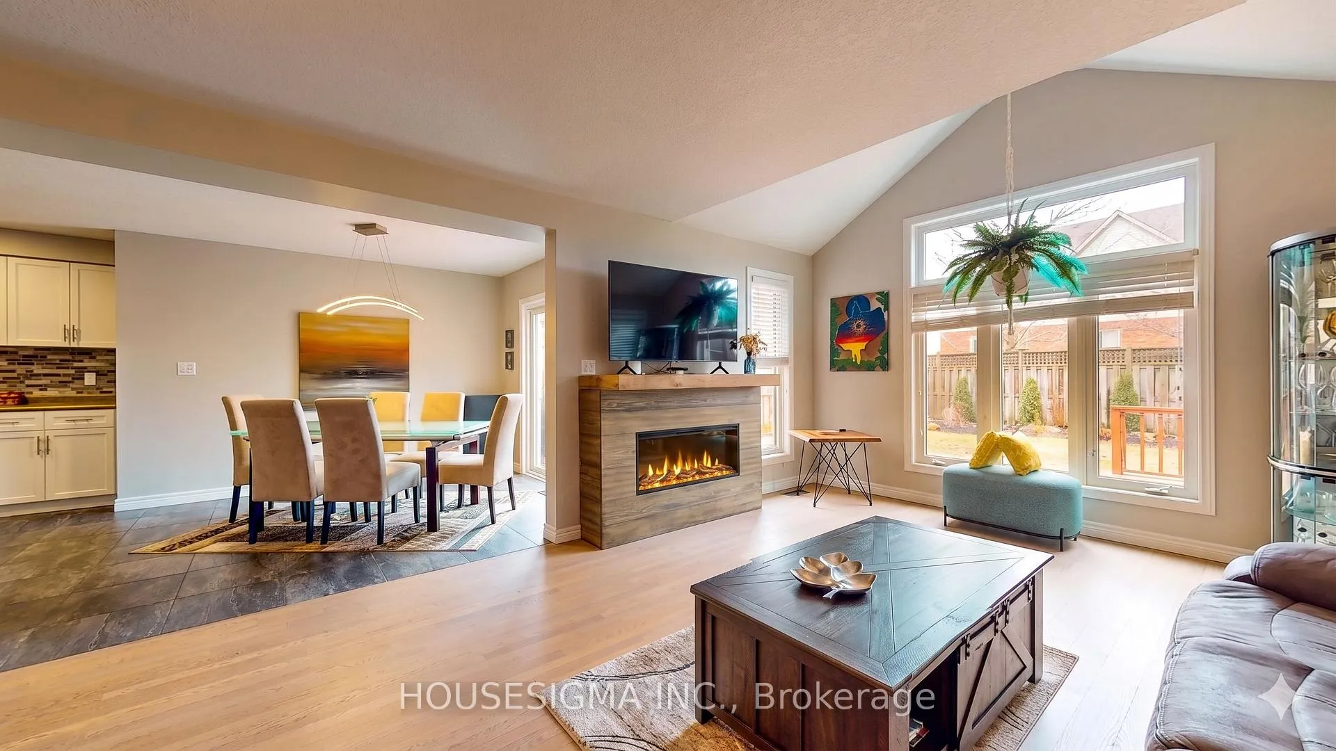 Photo 7 of 22 Highlands Crescent, Collingwood — HOMEH