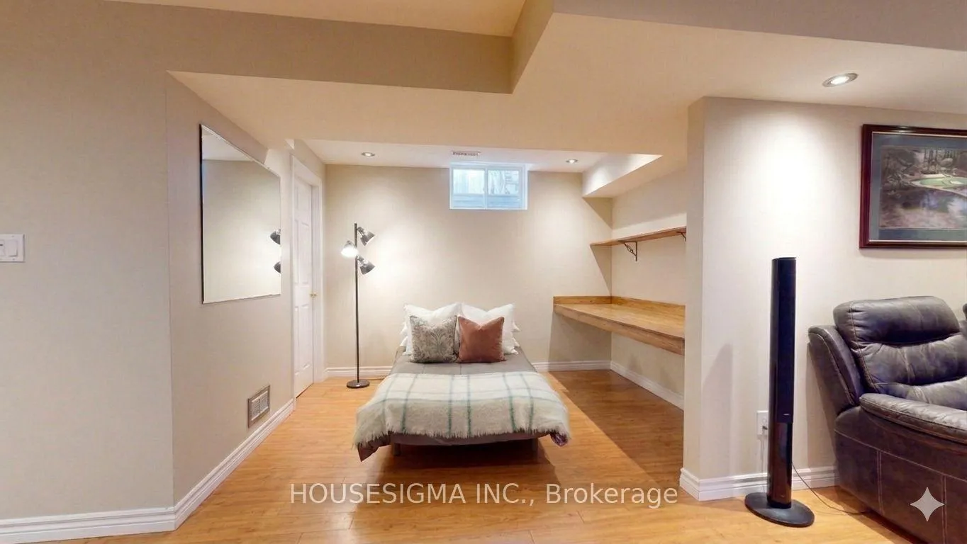 Photo 32 of 22 Highlands Crescent, Collingwood — HOMEH