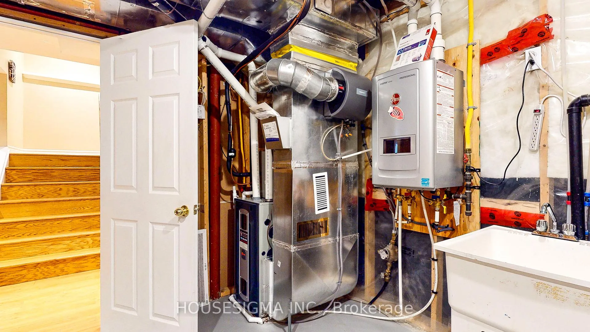 Photo 35 of 22 Highlands Crescent, Collingwood — HOMEH