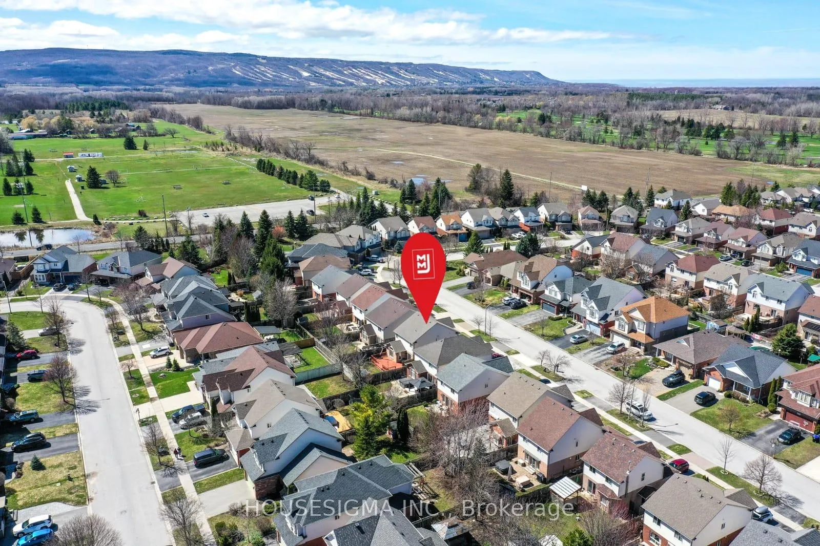 Photo 44 of 22 Highlands Crescent, Collingwood — HOMEH