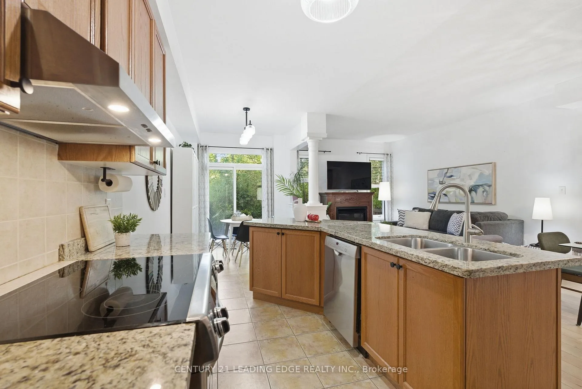 Photo 15 of 1910 Calvington Drive, Pickering, Highbush — HOMEH