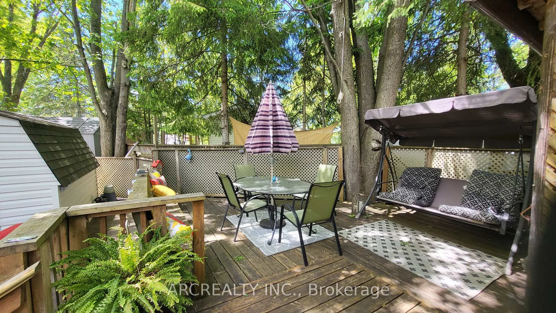 Photo 14 of 16 Chickadee Court, Georgina, Pefferlaw — HOMEH