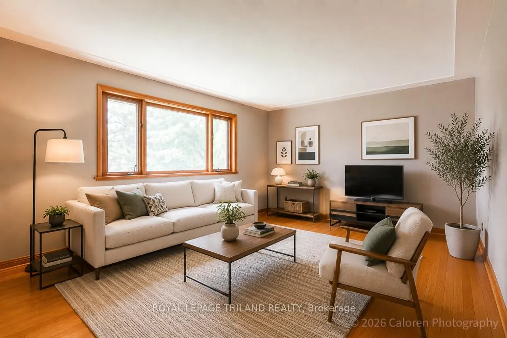 Photo 4 of 227 Ellsworth Avenue, London, East O — HOMEH