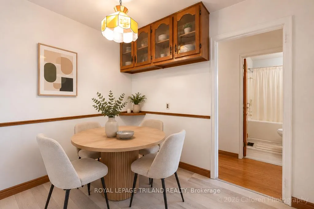 Photo 5 of 227 Ellsworth Avenue, London, East O — HOMEH