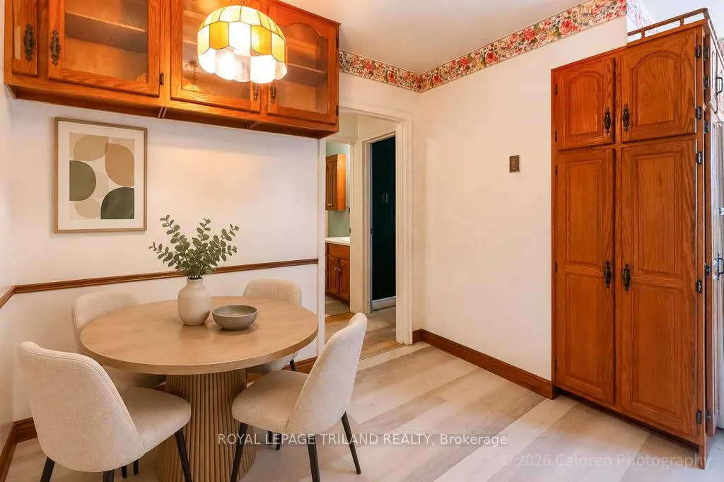 Photo 6 of 227 Ellsworth Avenue, London, East O — HOMEH