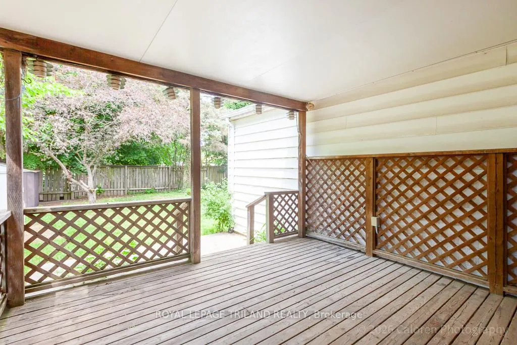 Photo 31 of 227 Ellsworth Avenue, London, East O — HOMEH