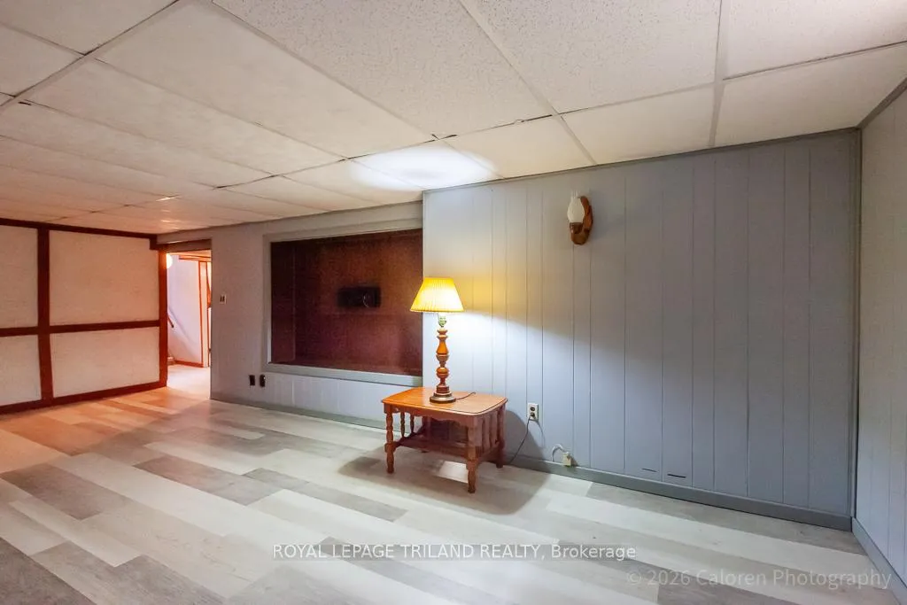 Photo 38 of 227 Ellsworth Avenue, London, East O — HOMEH