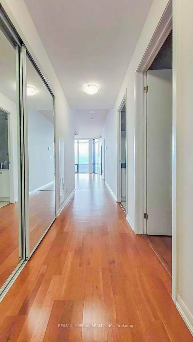 Photo 3 of Unit 4802, 832 Bay Street, Toronto, Bay Street Corridor — HOMEH