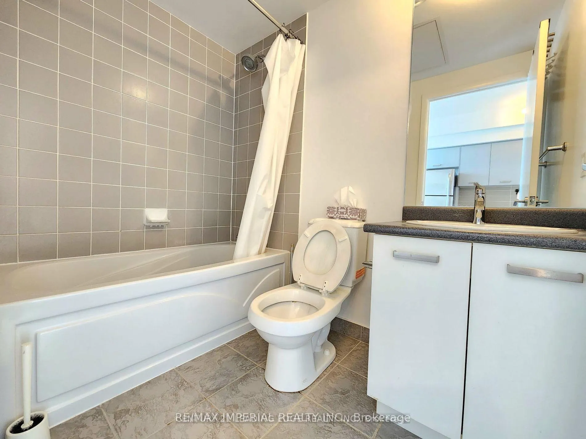 Photo 11 of Unit 4802, 832 Bay Street, Toronto, Bay Street Corridor — HOMEH