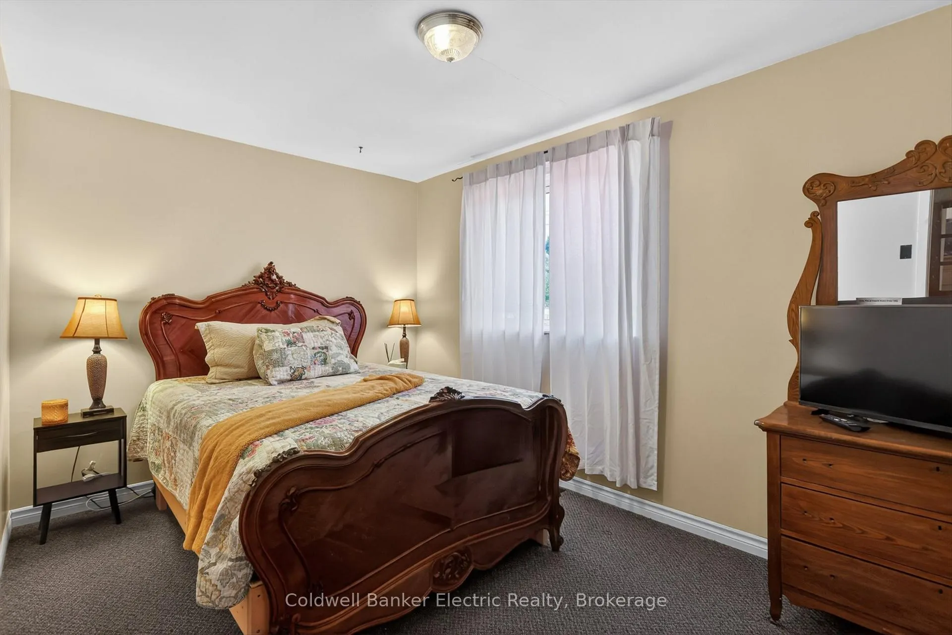 Photo 19 of 668 Barbara Crescent, Peterborough, Otonabee Ward 1 — HOMEH