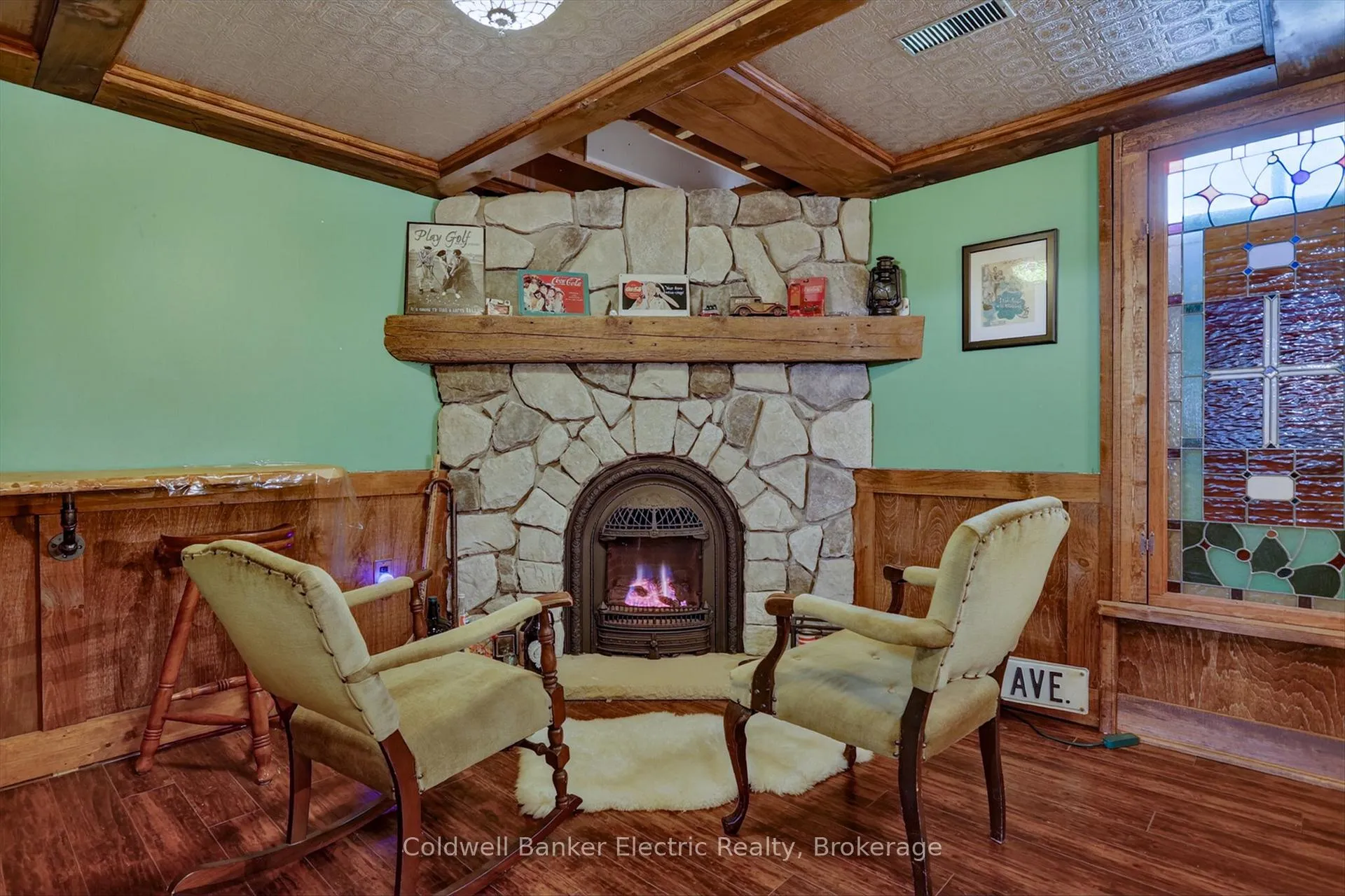 Photo 28 of 668 Barbara Crescent, Peterborough, Otonabee Ward 1 — HOMEH