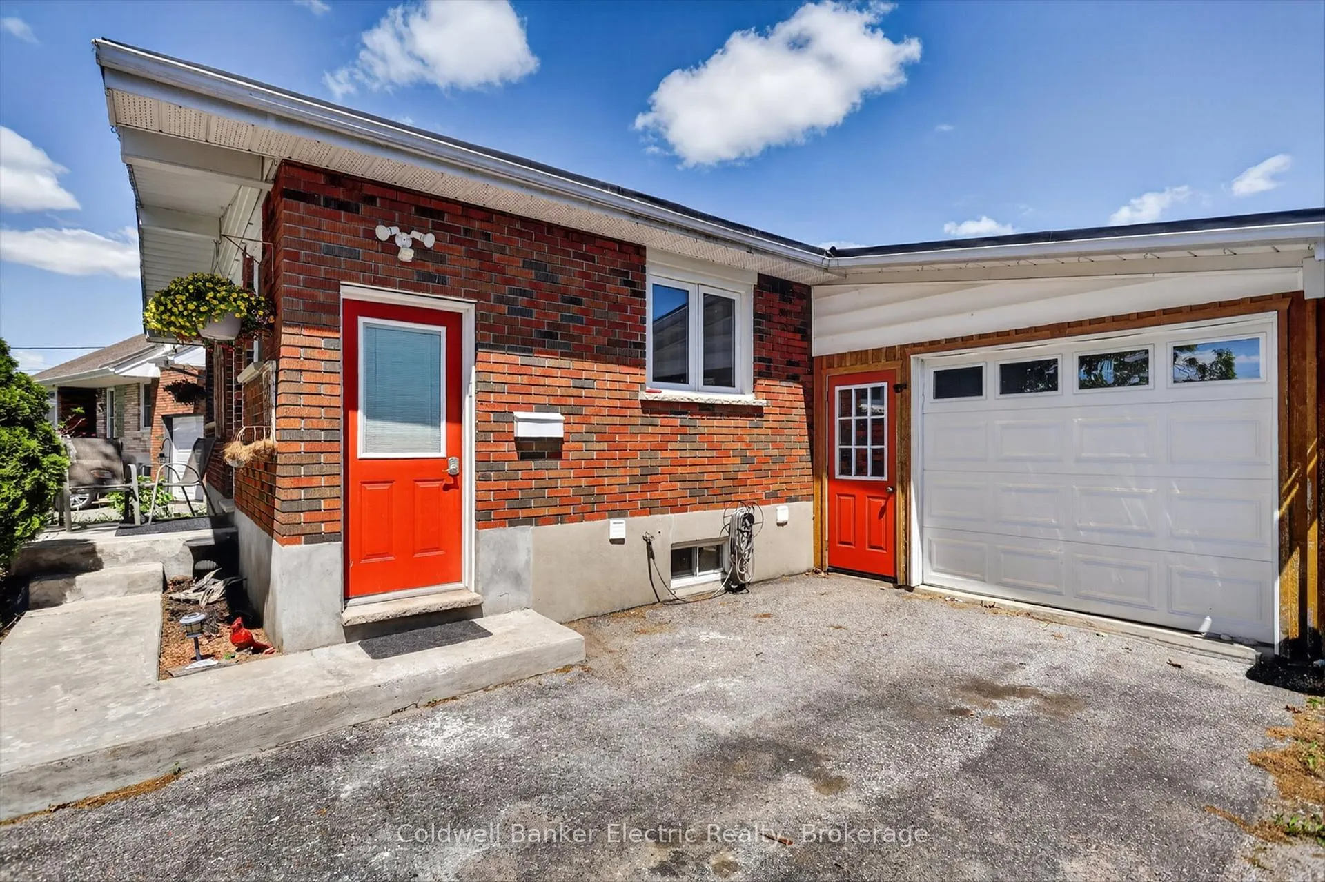 Photo 33 of 668 Barbara Crescent, Peterborough, Otonabee Ward 1 — HOMEH