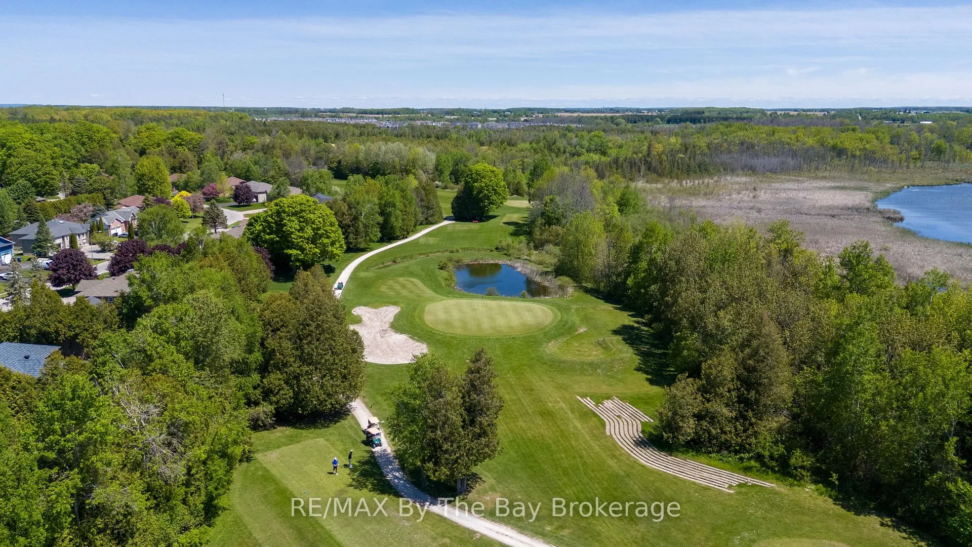 Photo 1 of Unit 1, 10 Mulligan Lane, Wasaga Beach — HOMEH