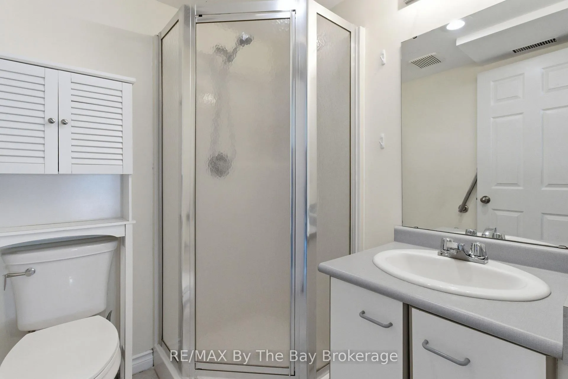Photo 9 of Unit 1, 10 Mulligan Lane, Wasaga Beach — HOMEH