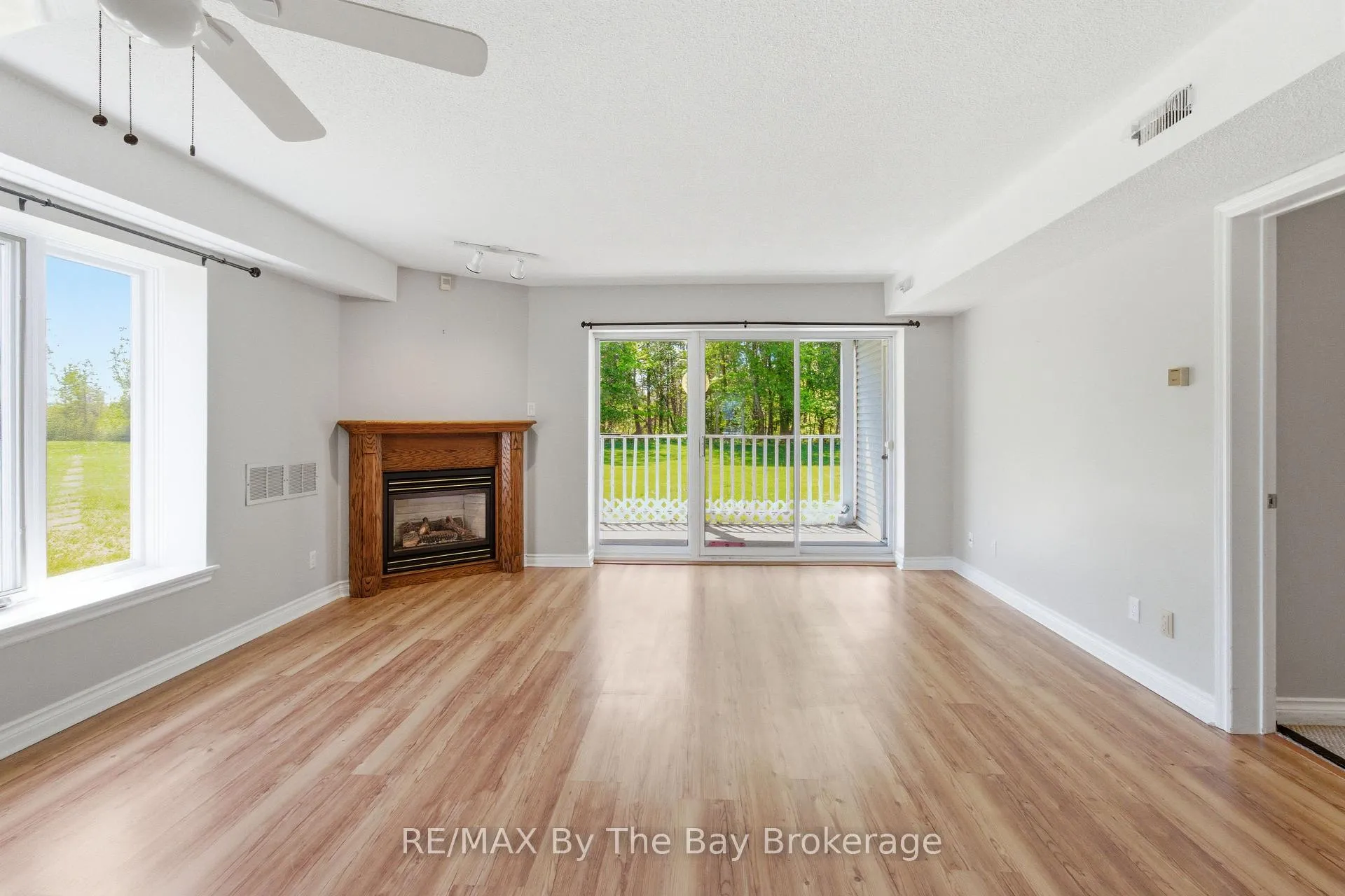 Photo 17 of Unit 1, 10 Mulligan Lane, Wasaga Beach — HOMEH