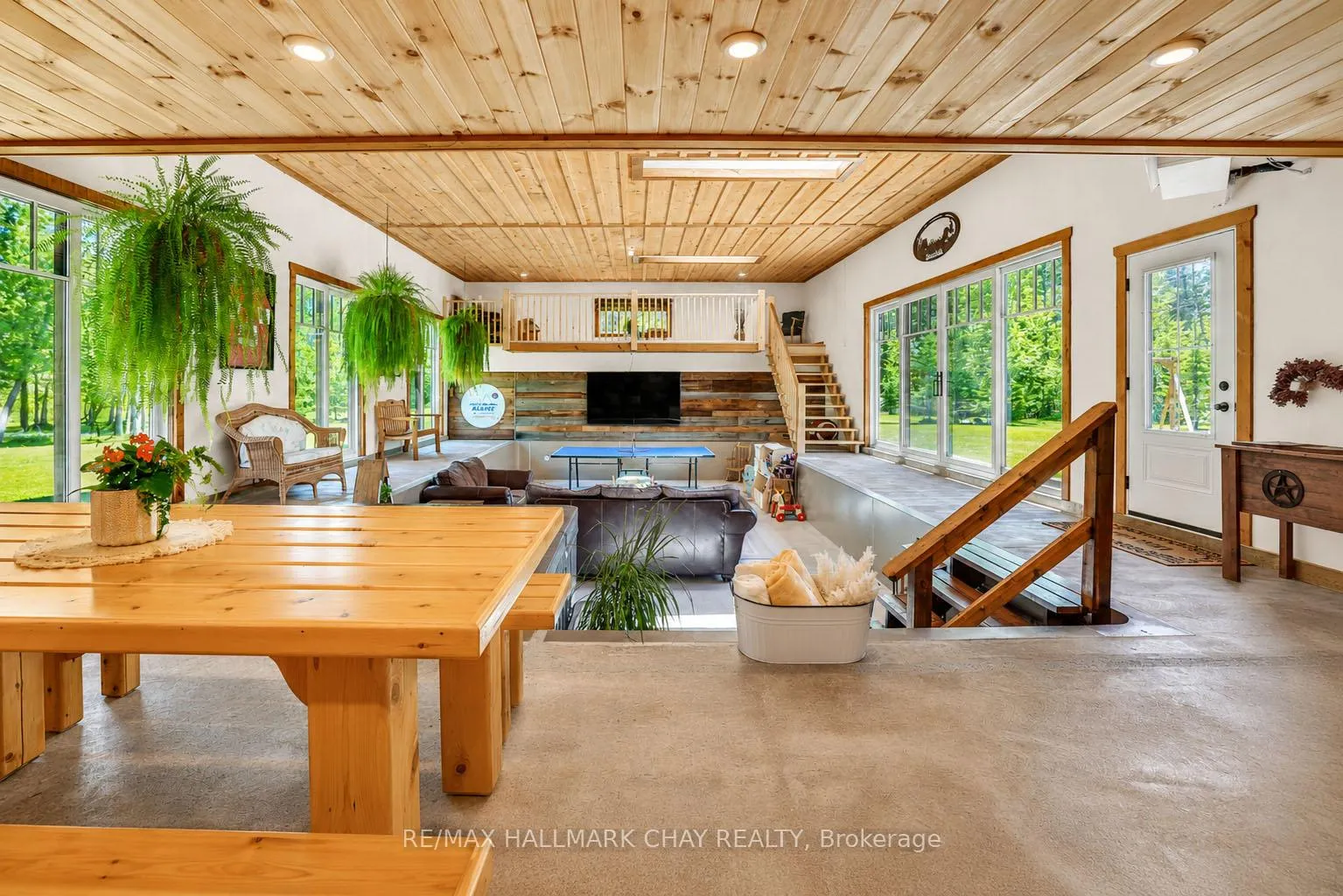 Photo 33 of 5159 Concession 7, Clearview, Rural Clearview — HOMEH