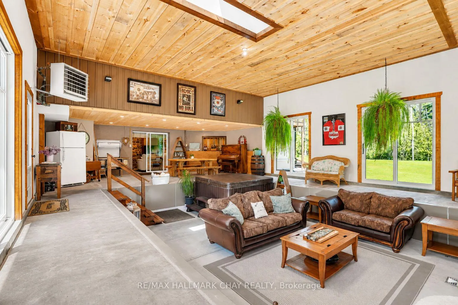 Photo 34 of 5159 Concession 7, Clearview, Rural Clearview — HOMEH