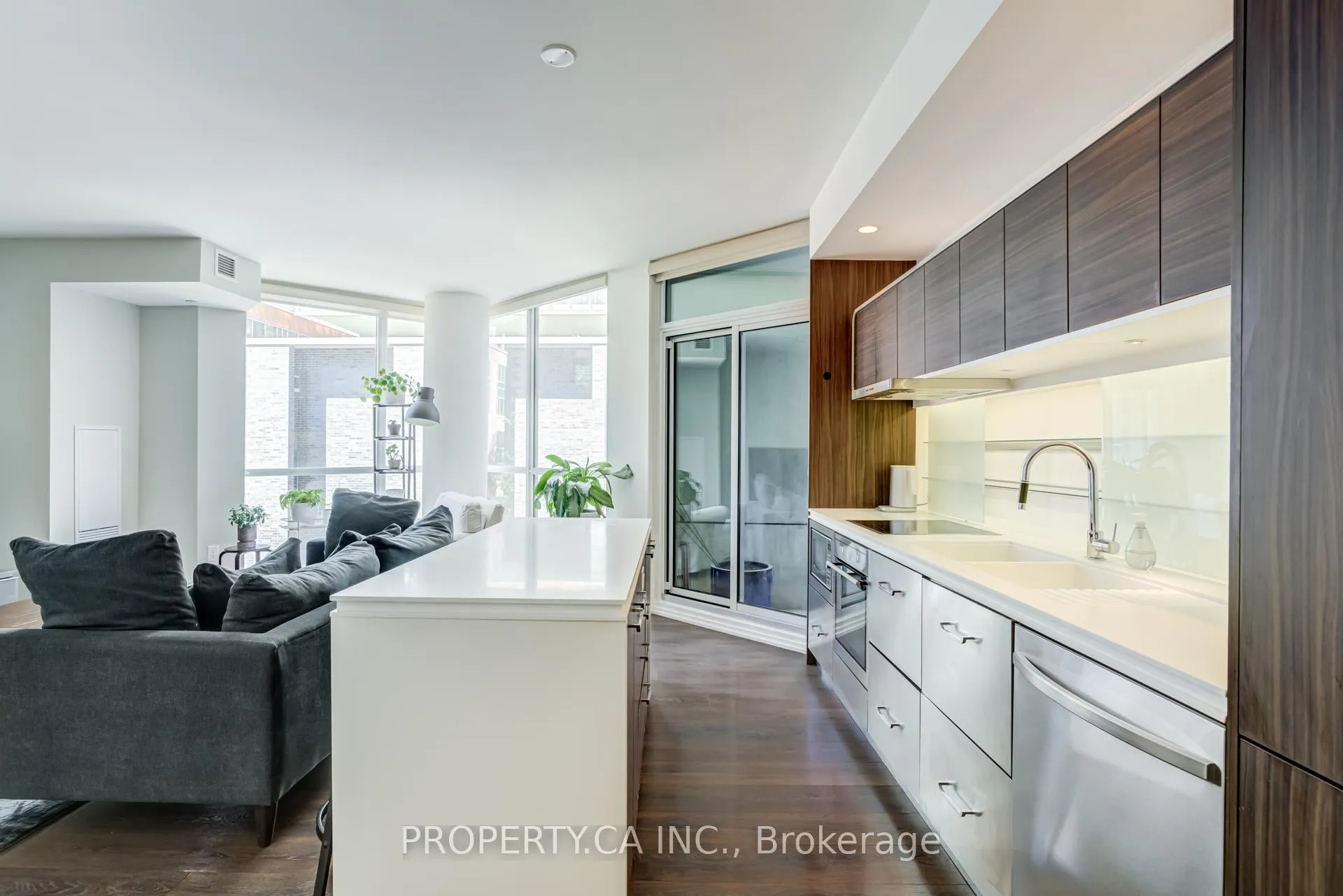 Photo 3 of Unit 502, 45 Charles Street E, Toronto, Church-Yonge Corridor — HOMEH