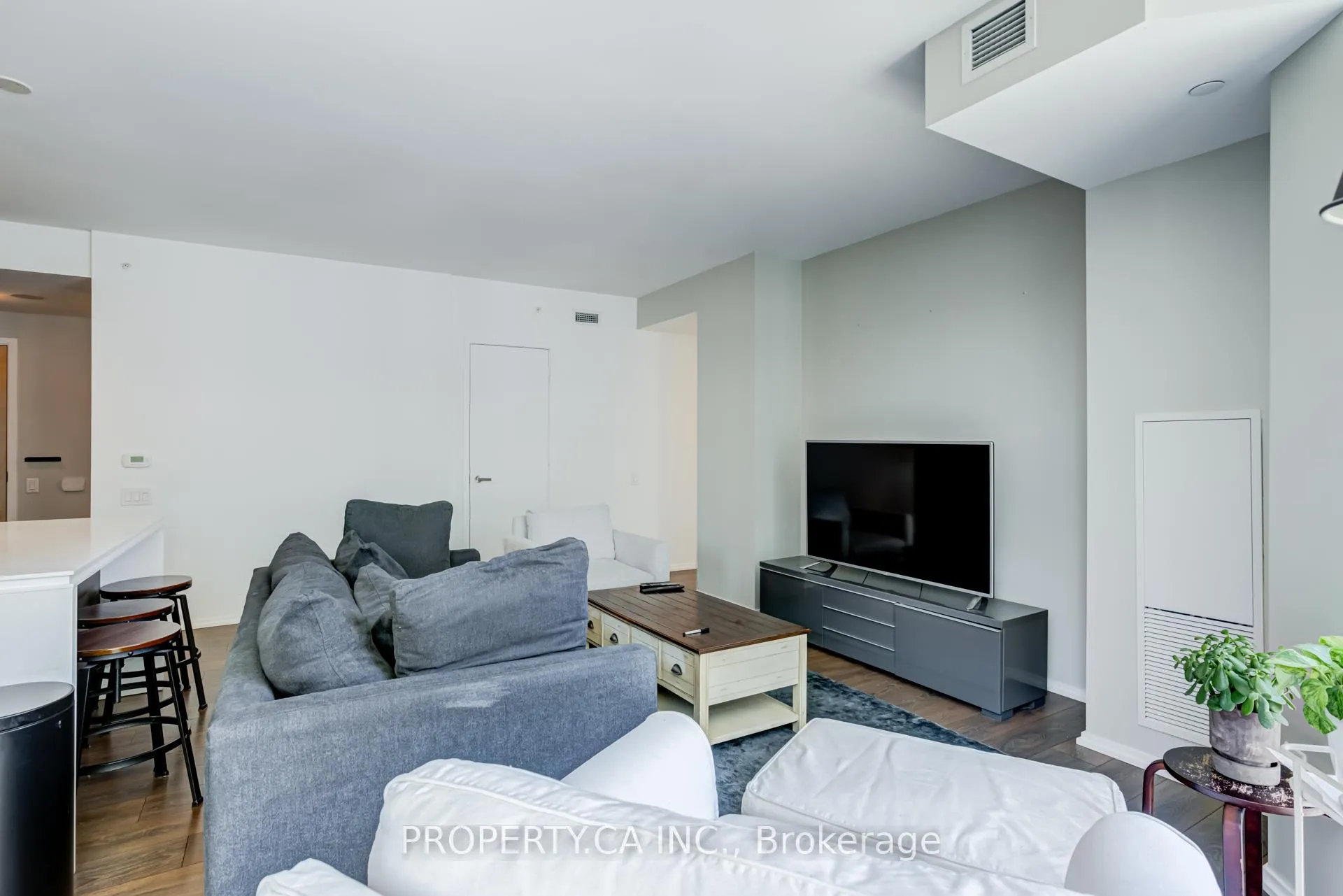 Photo 13 of Unit 502, 45 Charles Street E, Toronto, Church-Yonge Corridor — HOMEH