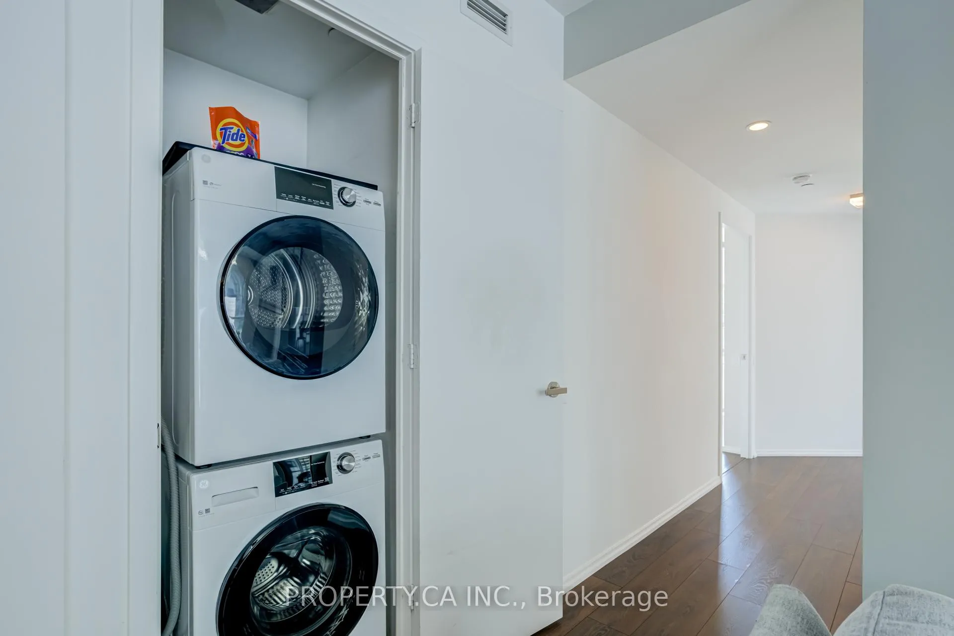 Photo 31 of Unit 502, 45 Charles Street E, Toronto, Church-Yonge Corridor — HOMEH