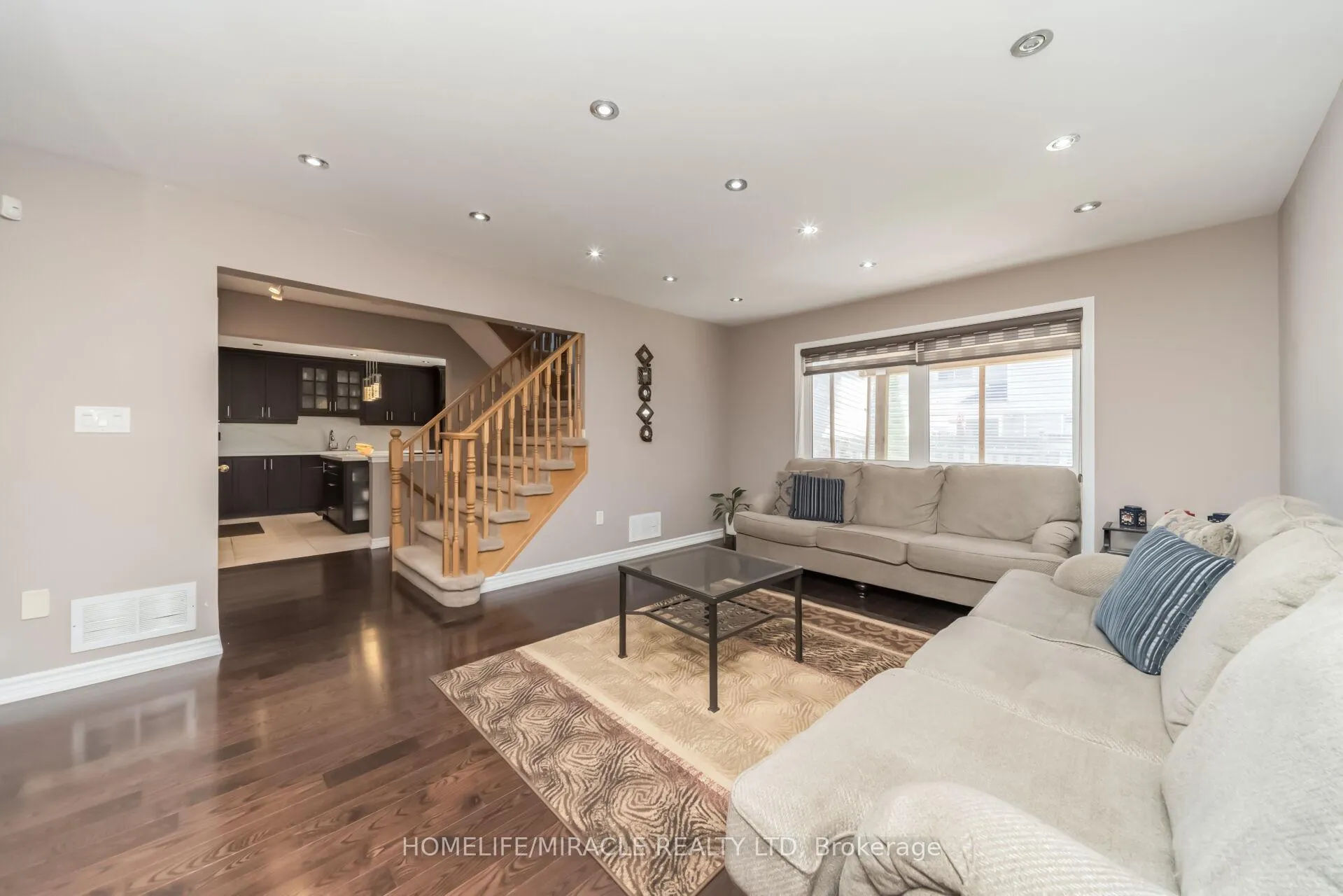 Photo 11 of 3 White Road, Brampton, Fletcher's Meadow — HOMEH