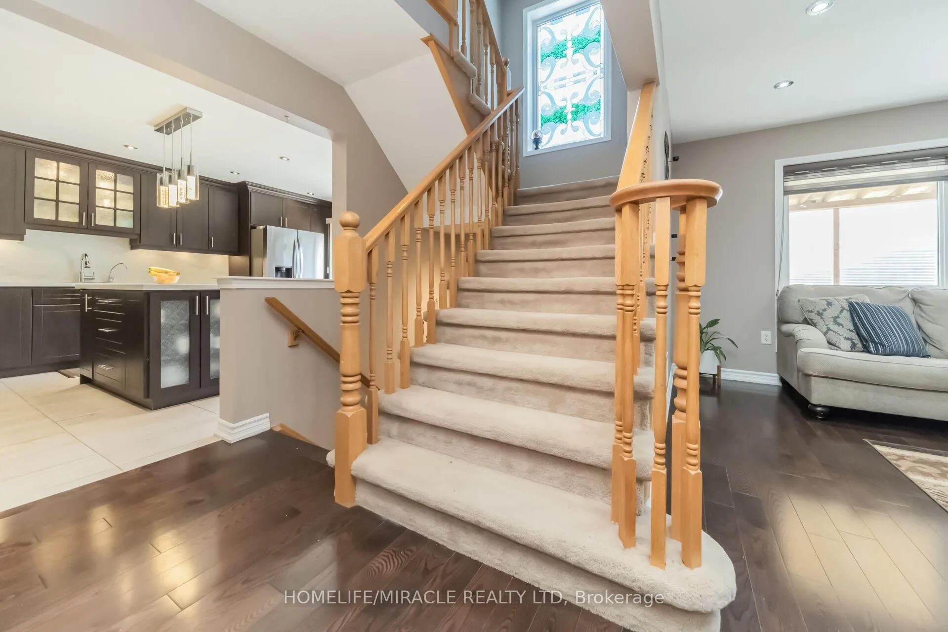 Photo 18 of 3 White Road, Brampton, Fletcher's Meadow — HOMEH
