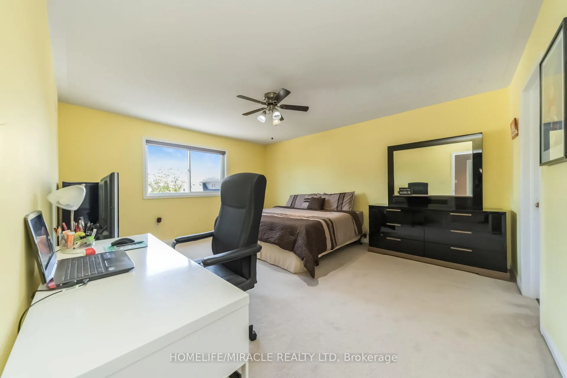 Photo 20 of 3 White Road, Brampton, Fletcher's Meadow — HOMEH