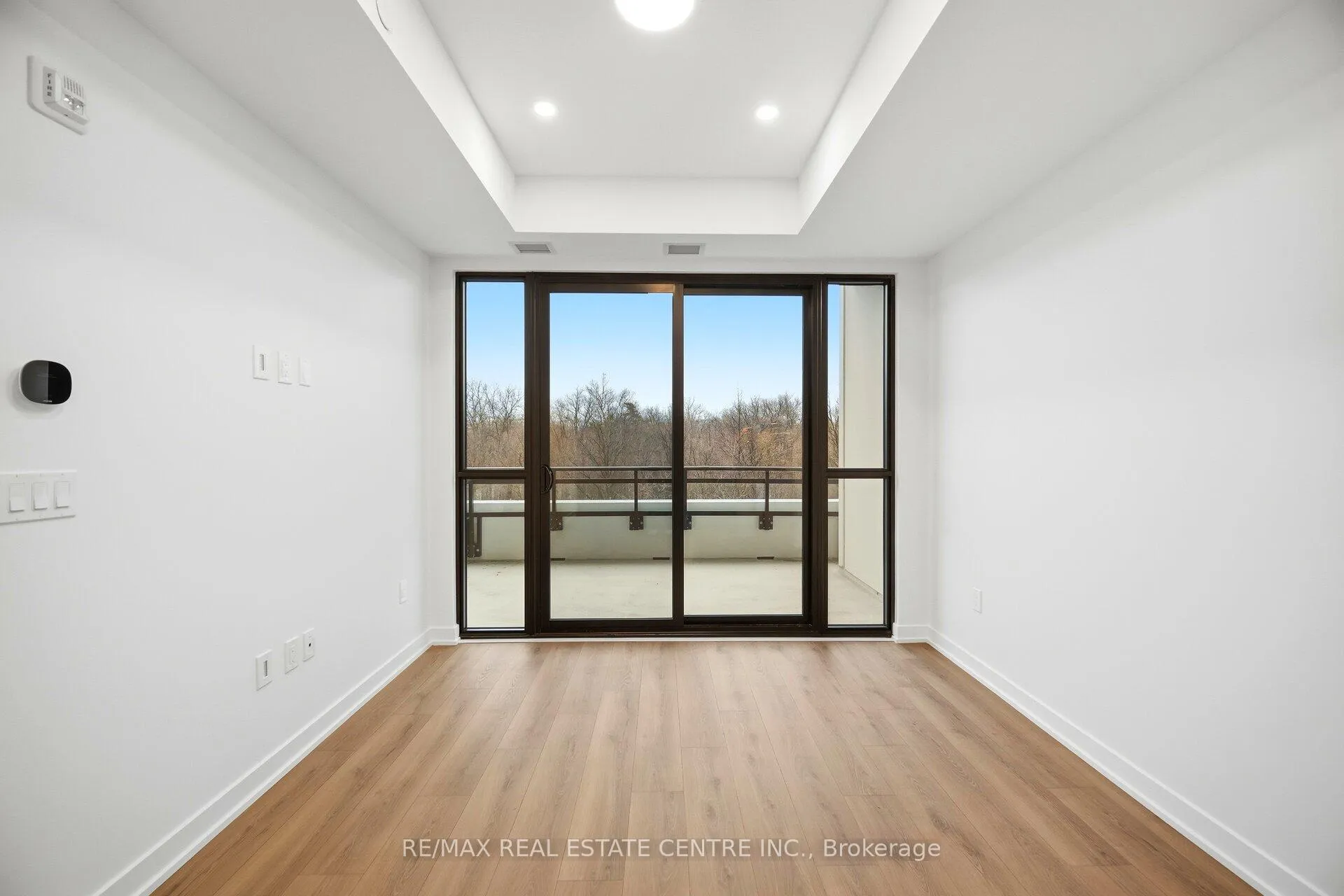 Photo 16 of Unit 401, 750 Whitlock Avenue, Milton, Cobban — HOMEH
