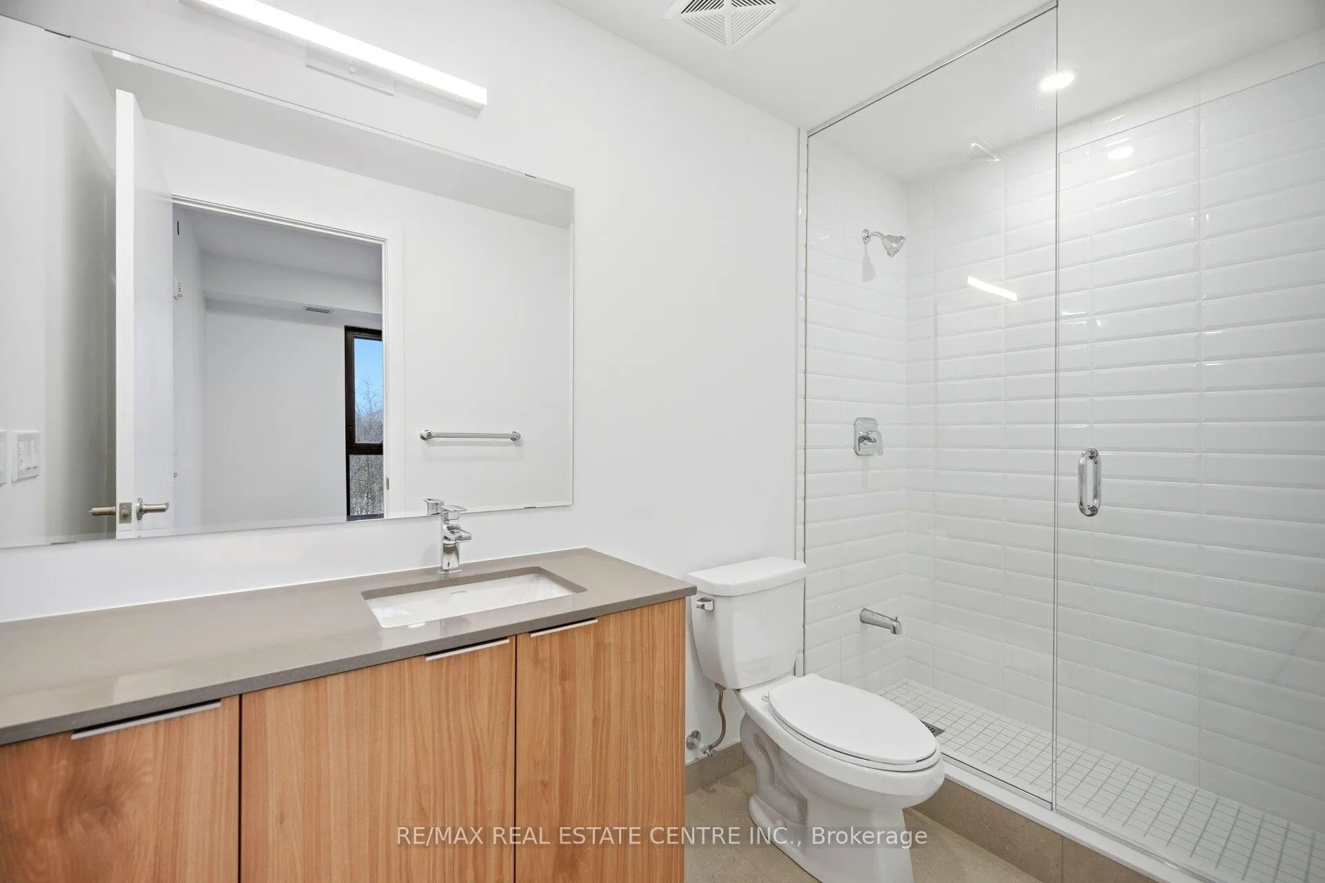 Photo 22 of Unit 401, 750 Whitlock Avenue, Milton, Cobban — HOMEH