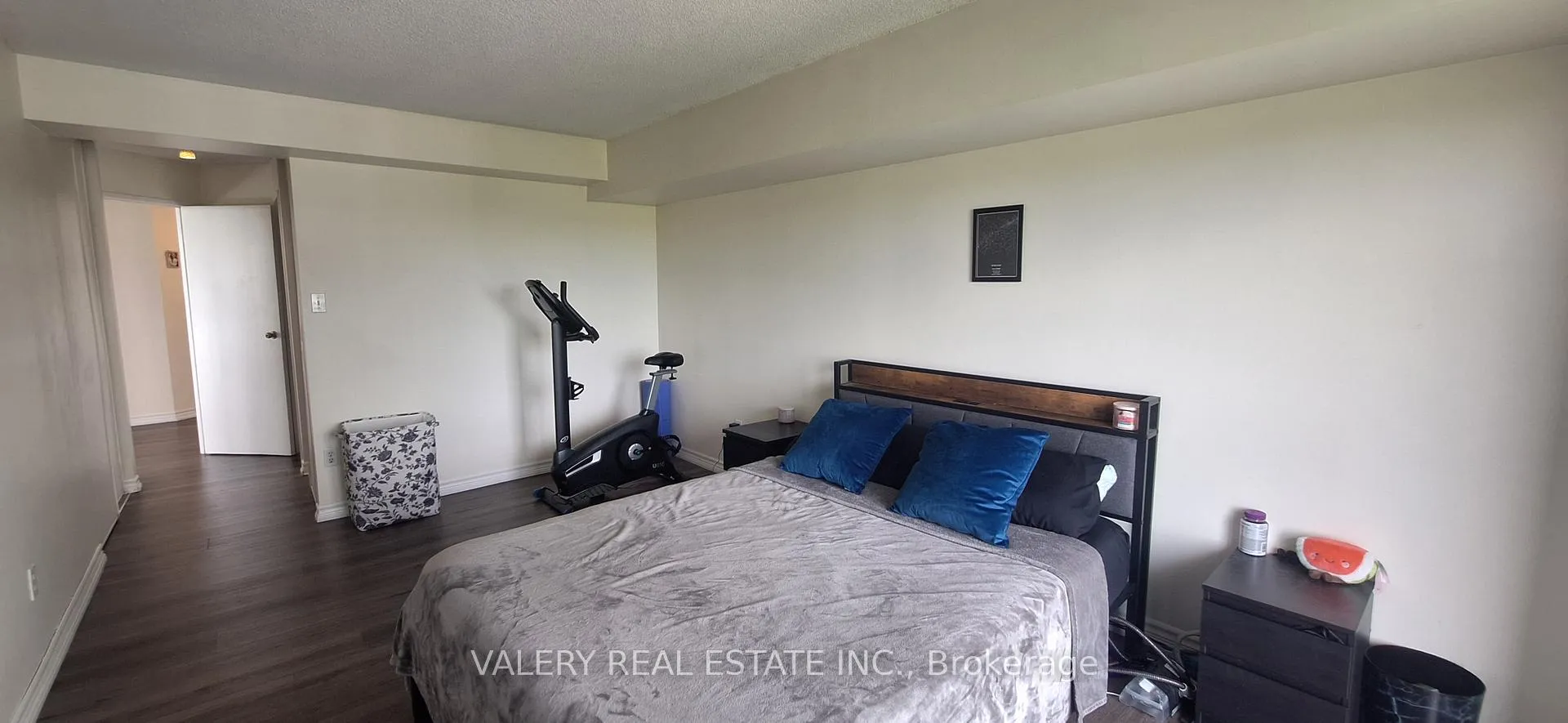 Photo 17 of Unit 1415, 5 Rowntree Rd, Etobicoke, Mount Olive-Silverstone-Jamestown — HOMEH