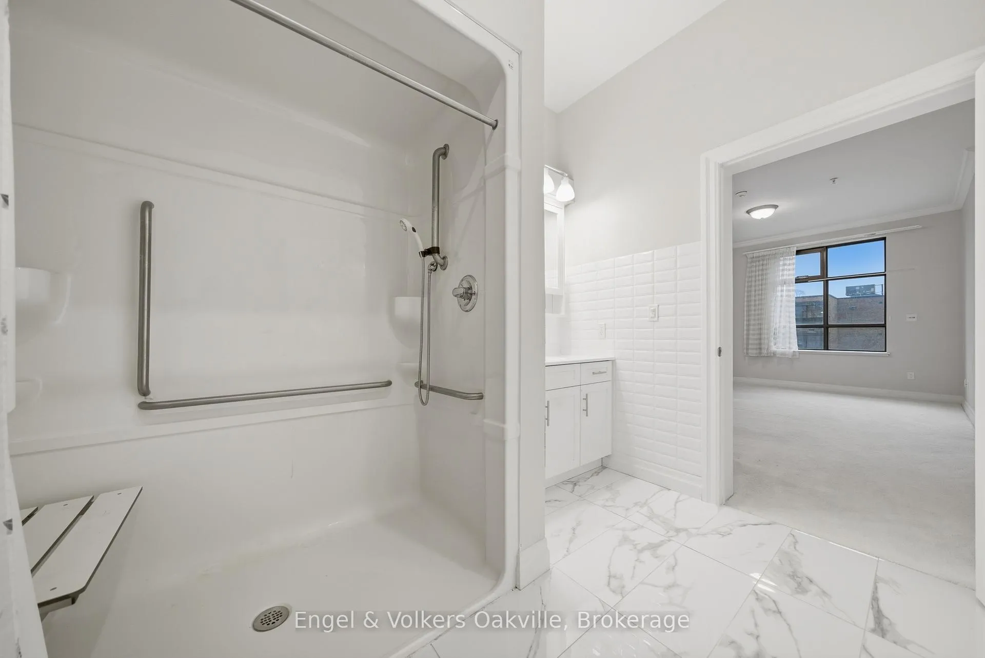 Photo 19 of Unit 101, 3290 New Street, Burlington, Roseland — HOMEH