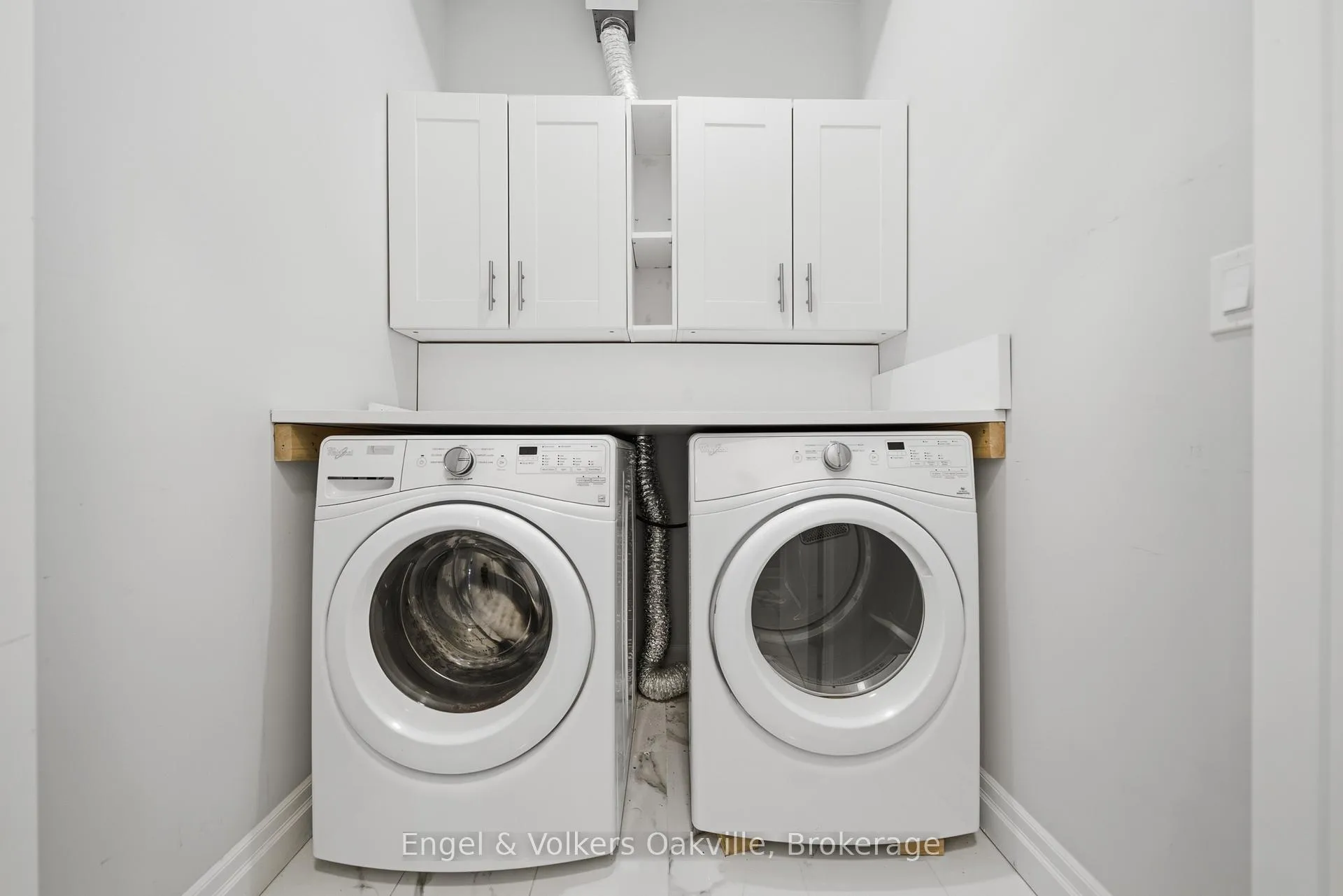 Photo 23 of Unit 101, 3290 New Street, Burlington, Roseland — HOMEH