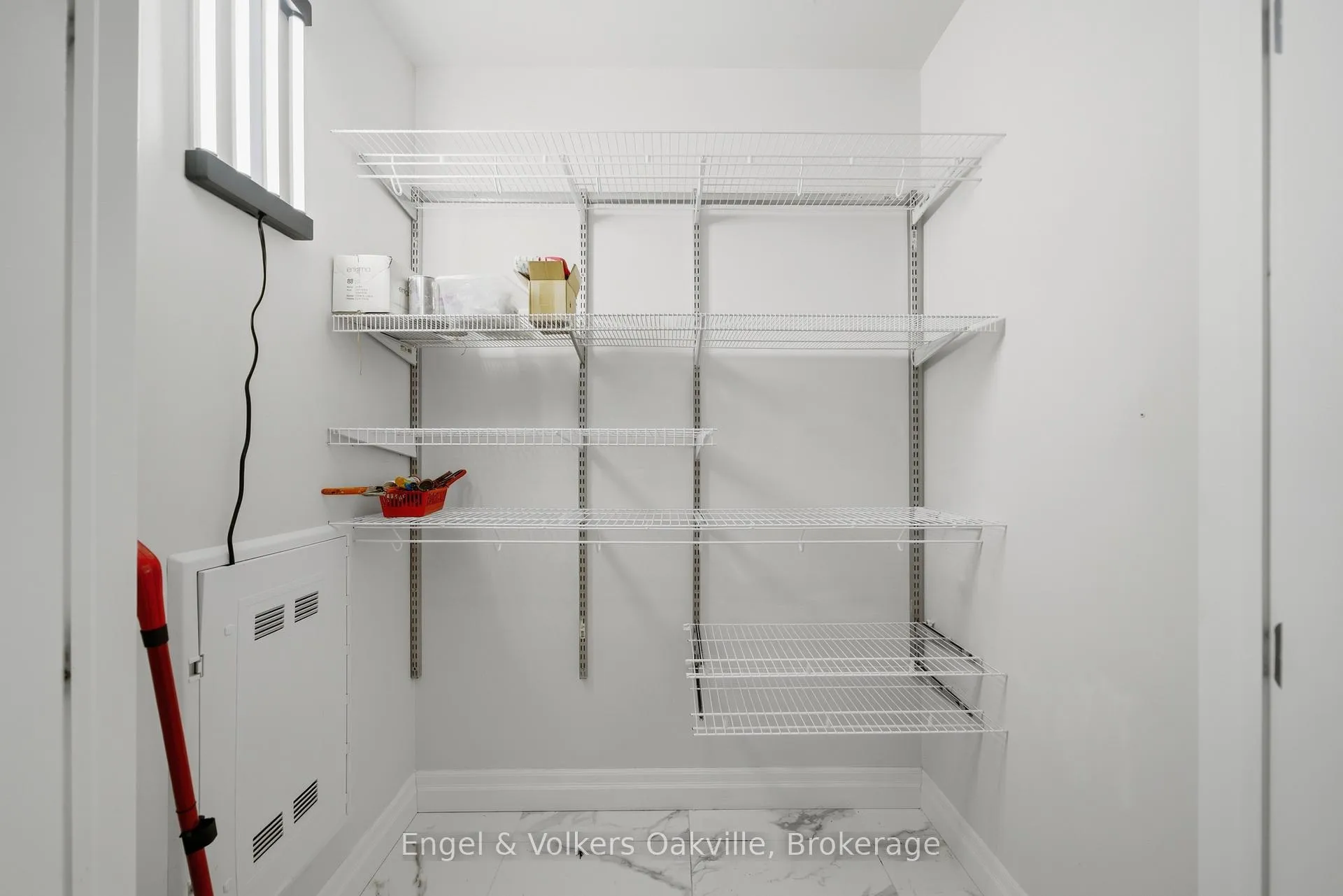 Photo 24 of Unit 101, 3290 New Street, Burlington, Roseland — HOMEH