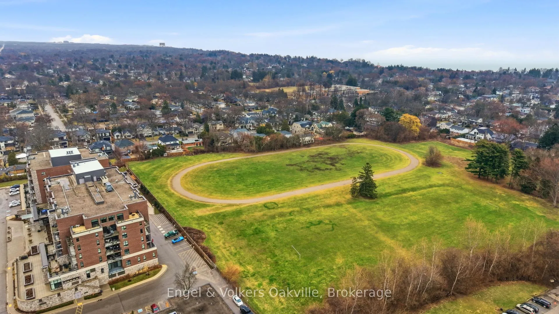 Photo 33 of Unit 101, 3290 New Street, Burlington, Roseland — HOMEH