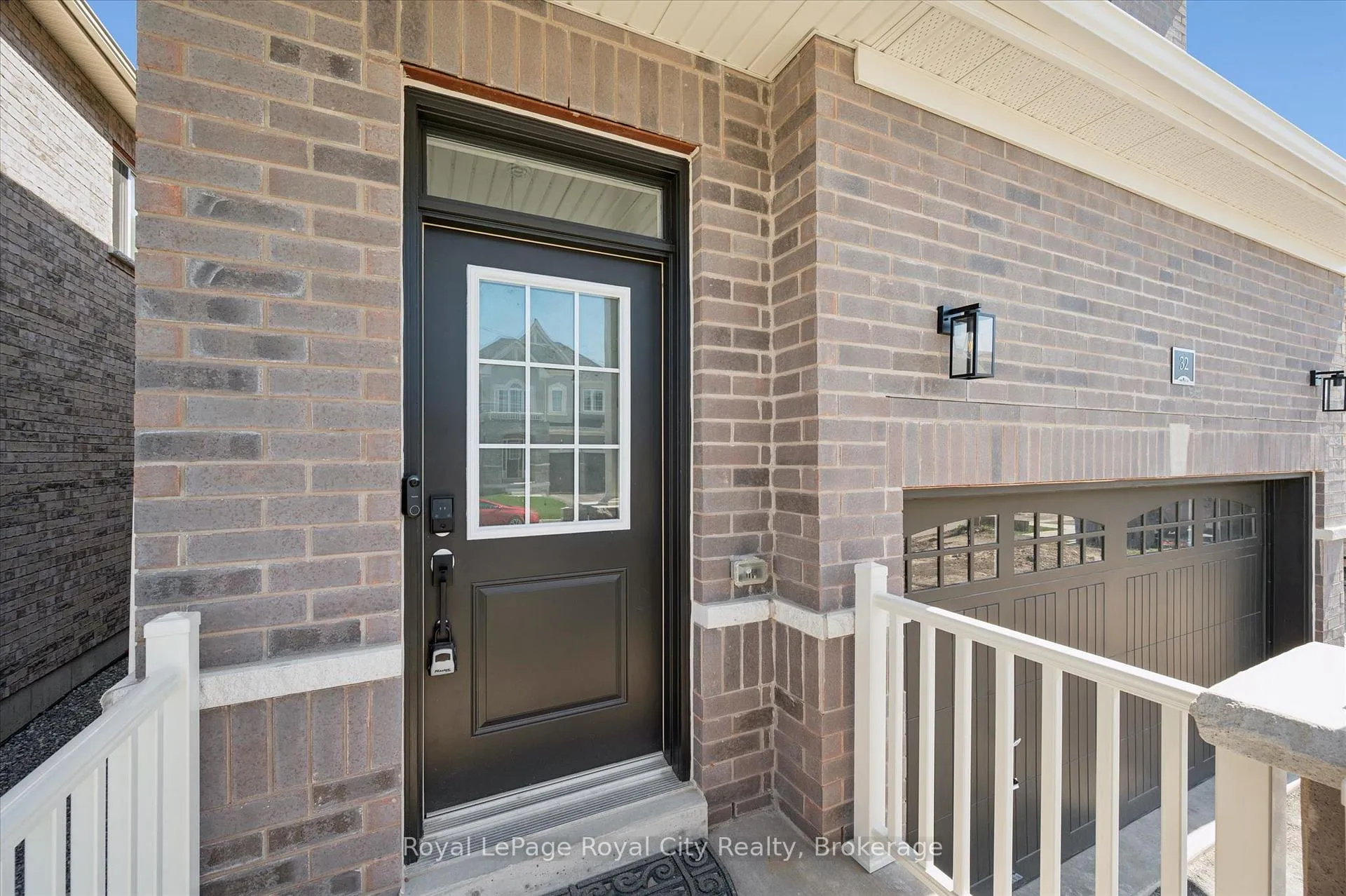 Photo 3 of 32 Hutchison Road, Guelph, Kortright East — HOMEH