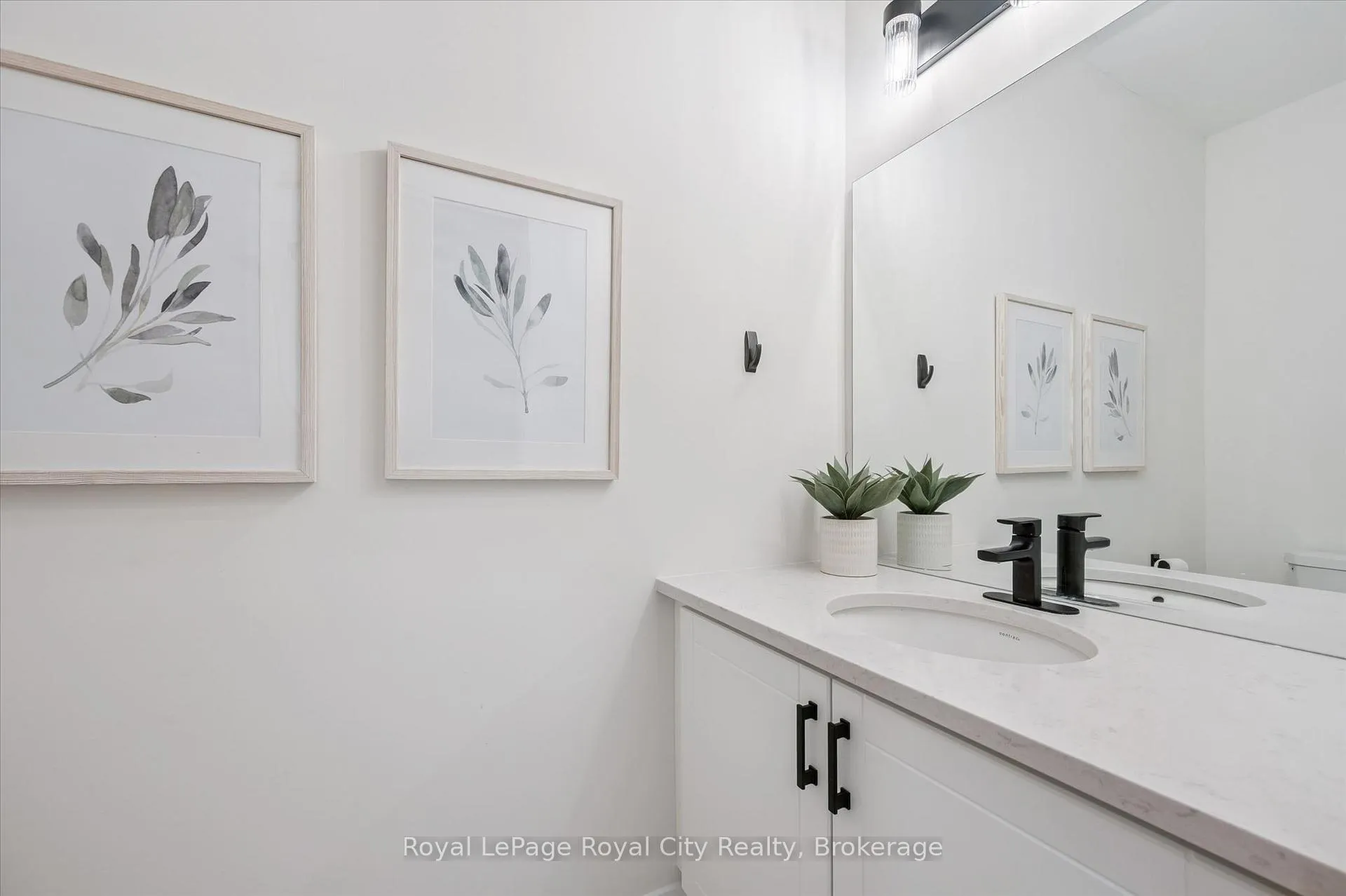 Photo 20 of 32 Hutchison Road, Guelph, Kortright East — HOMEH