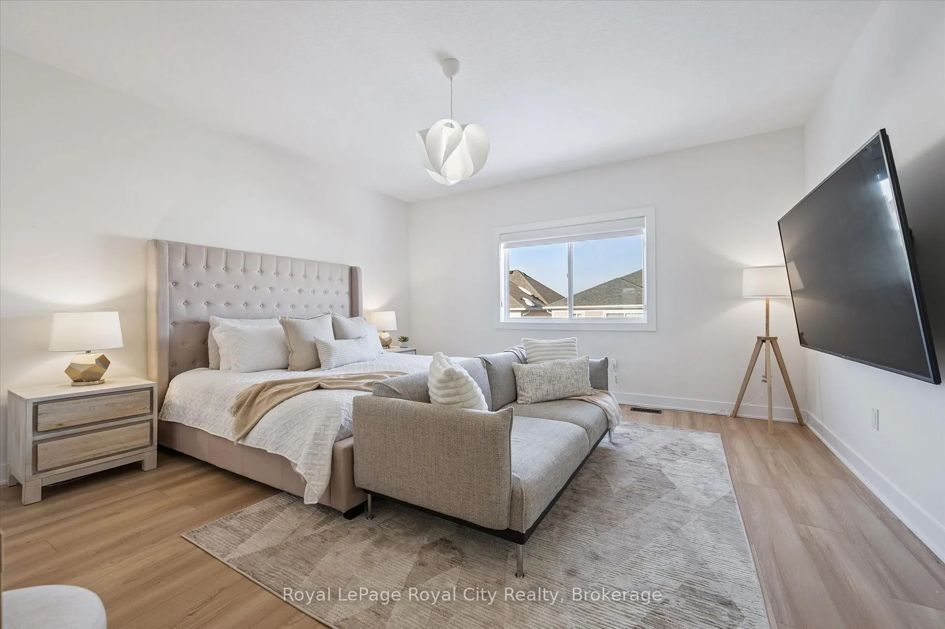 Photo 23 of 32 Hutchison Road, Guelph, Kortright East — HOMEH