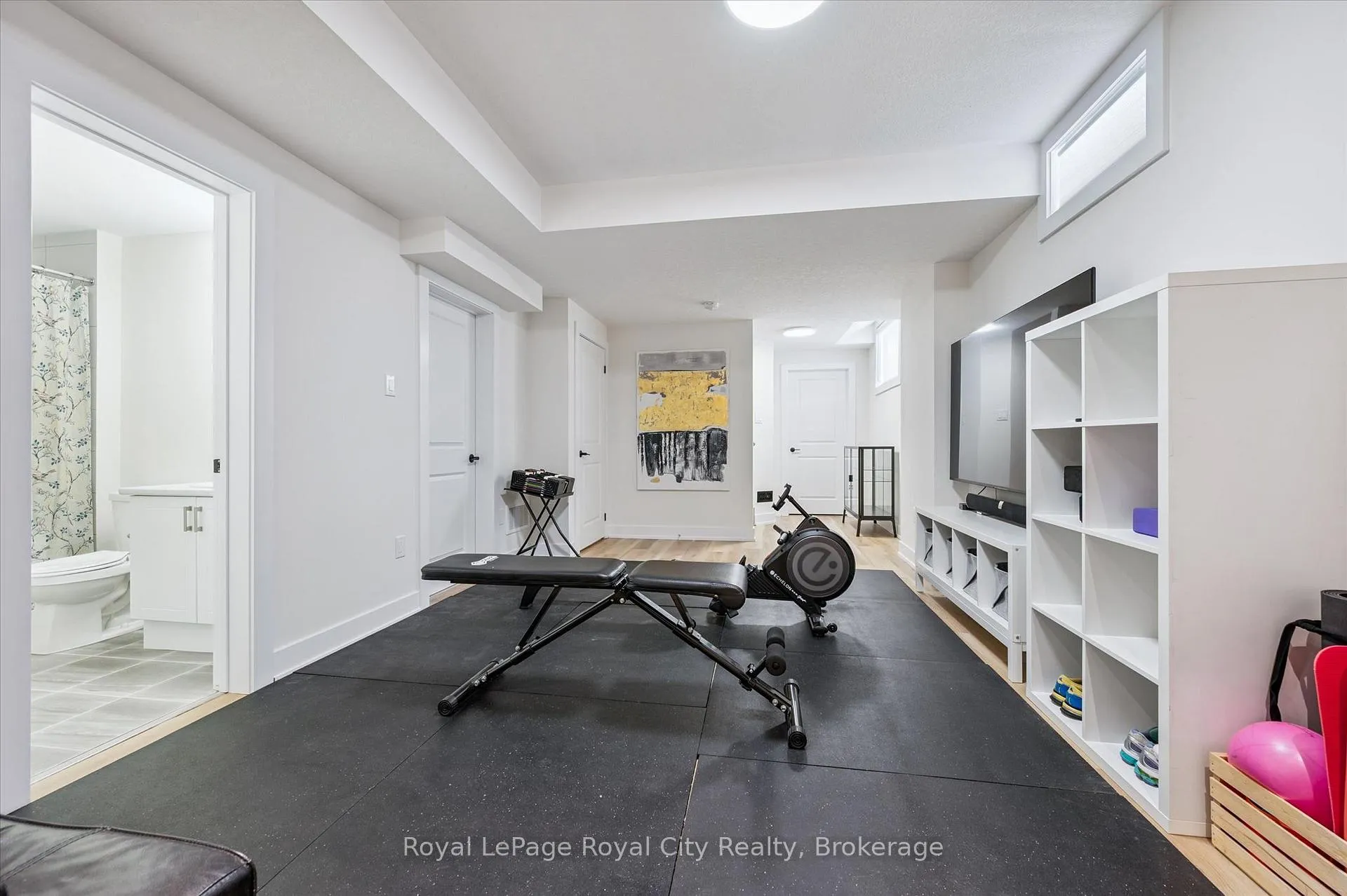 Photo 39 of 32 Hutchison Road, Guelph, Kortright East — HOMEH