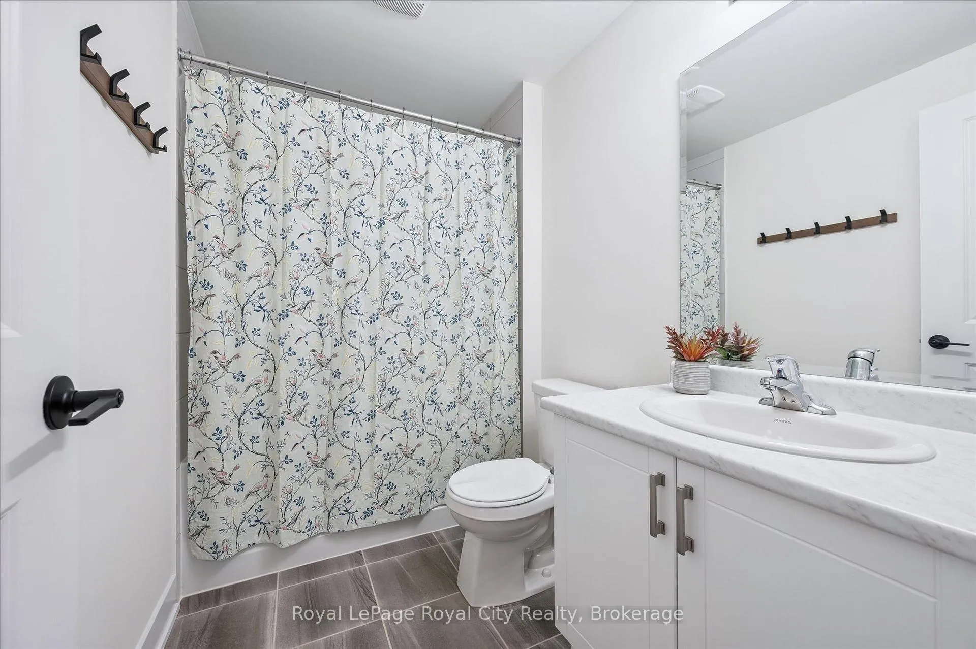 Photo 43 of 32 Hutchison Road, Guelph, Kortright East — HOMEH