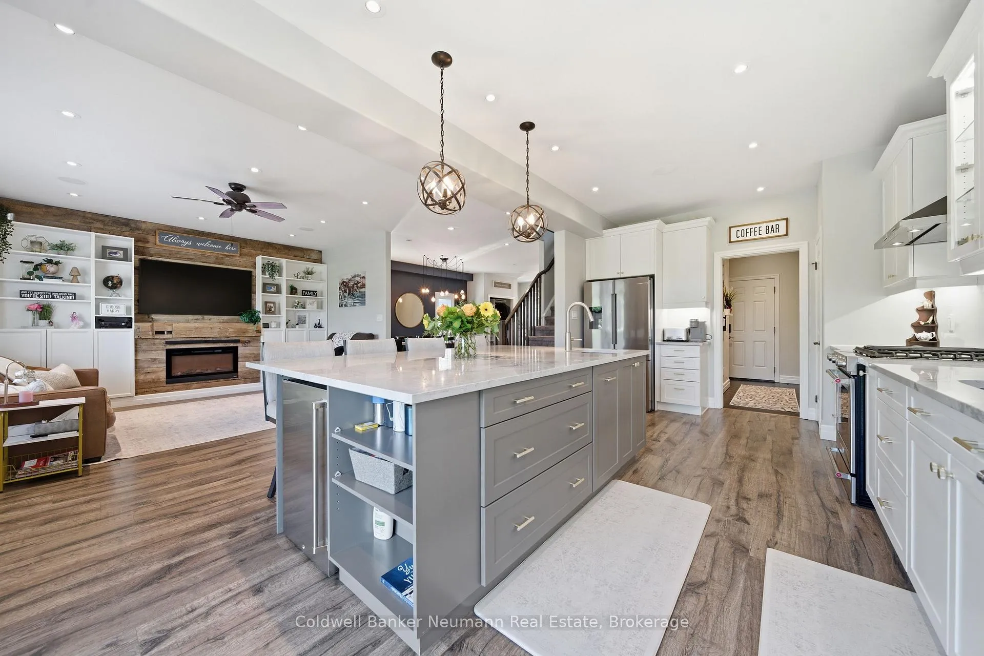Photo 12 of 48 Newcastle Court, Kitchener — HOMEH