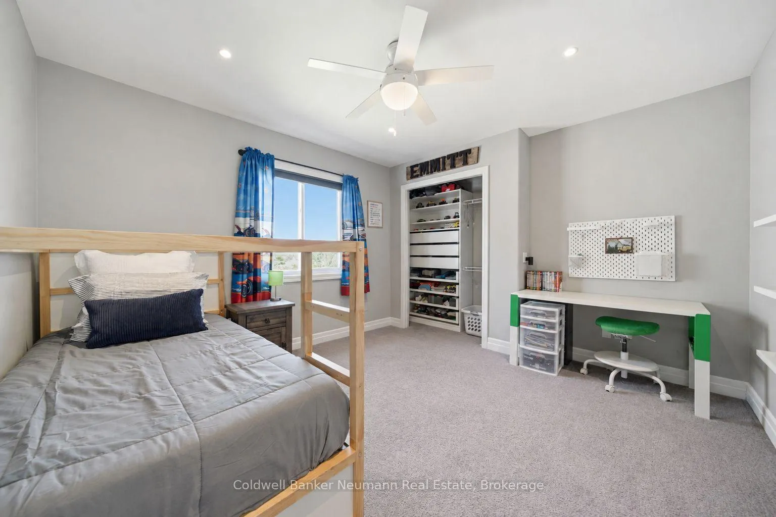 Photo 19 of 48 Newcastle Court, Kitchener — HOMEH