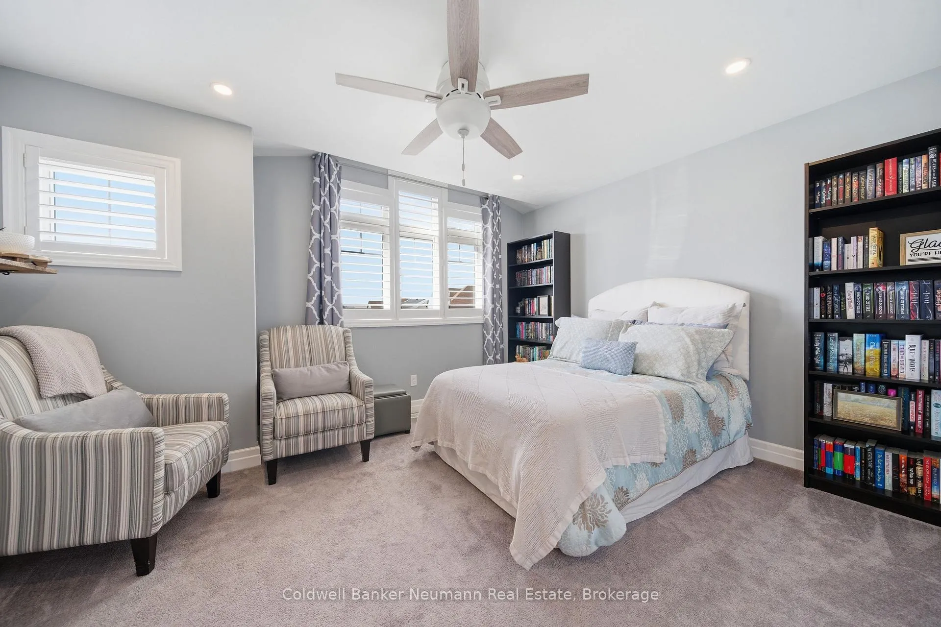 Photo 21 of 48 Newcastle Court, Kitchener — HOMEH