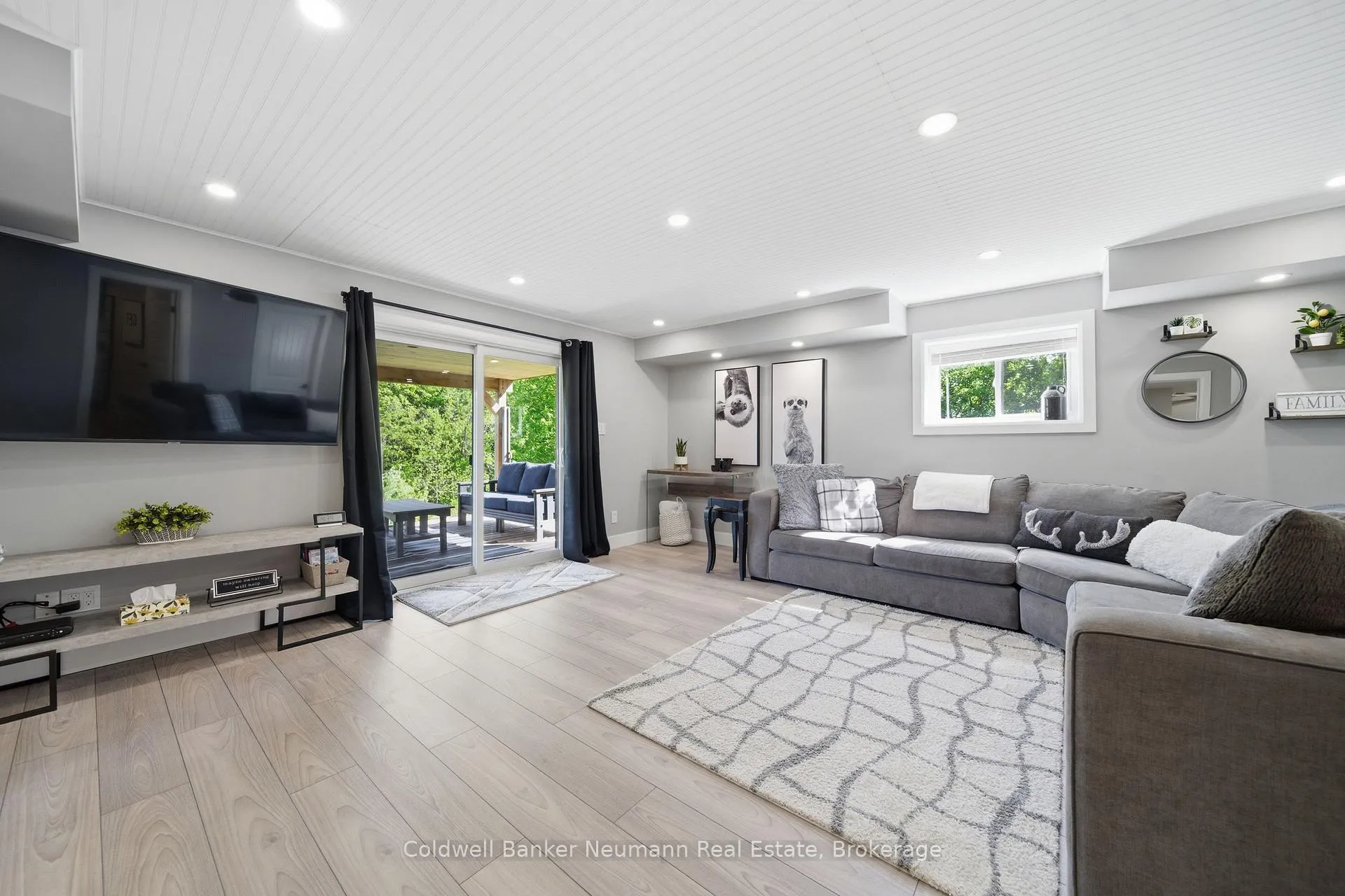 Photo 28 of 48 Newcastle Court, Kitchener — HOMEH