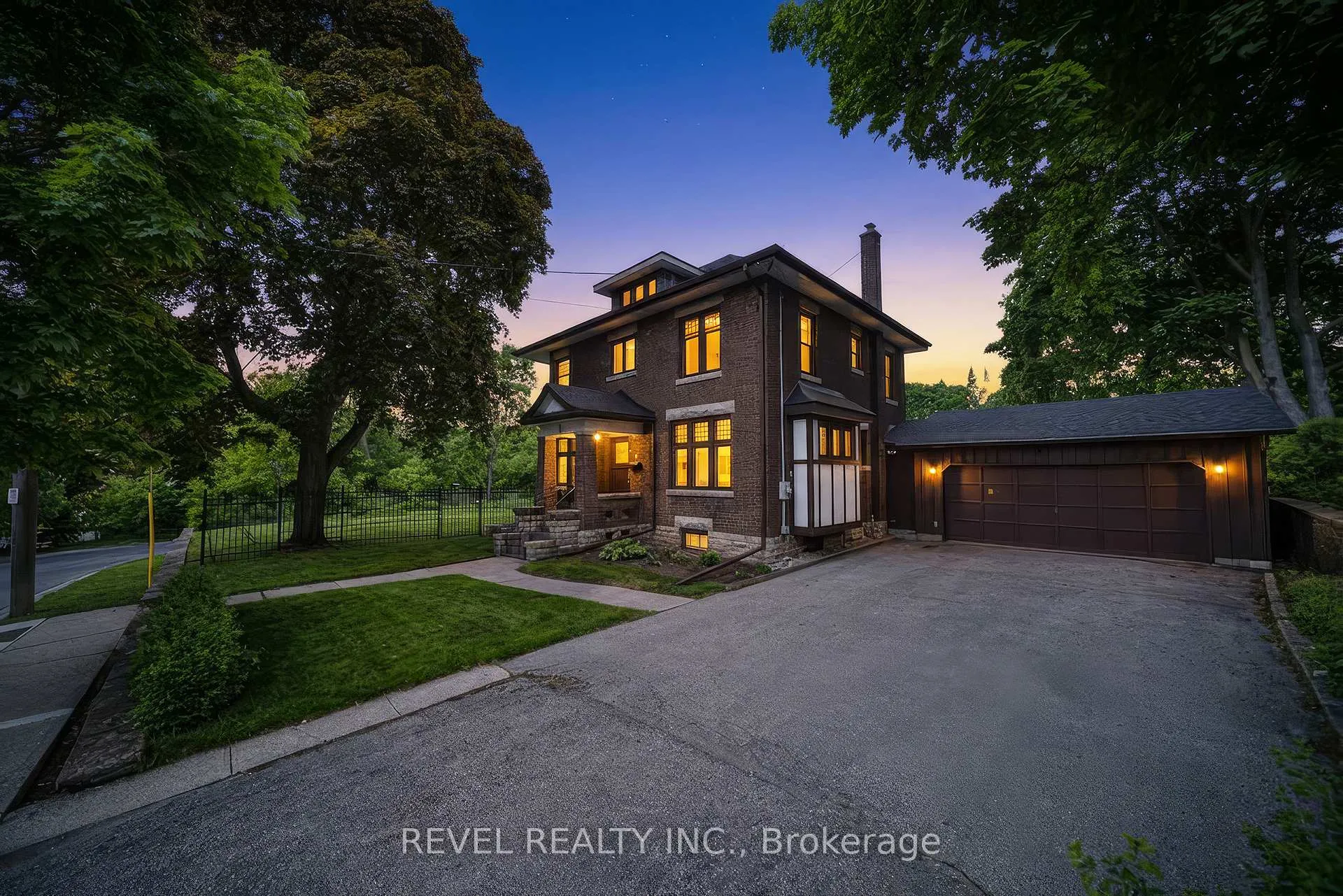 Photo 1 of 8 Abigail Avenue, Brantford — HOMEH