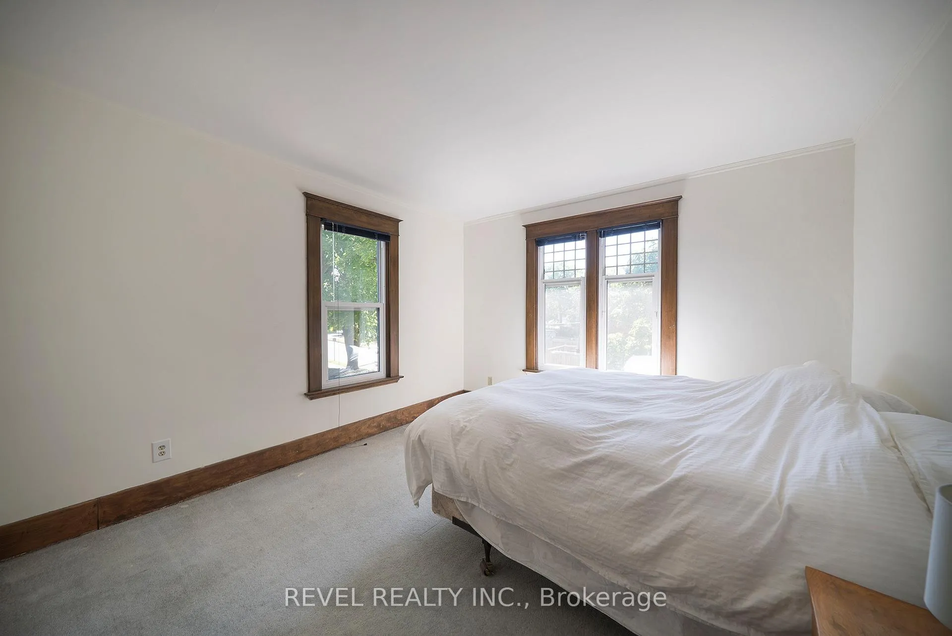 Photo 21 of 8 Abigail Avenue, Brantford — HOMEH