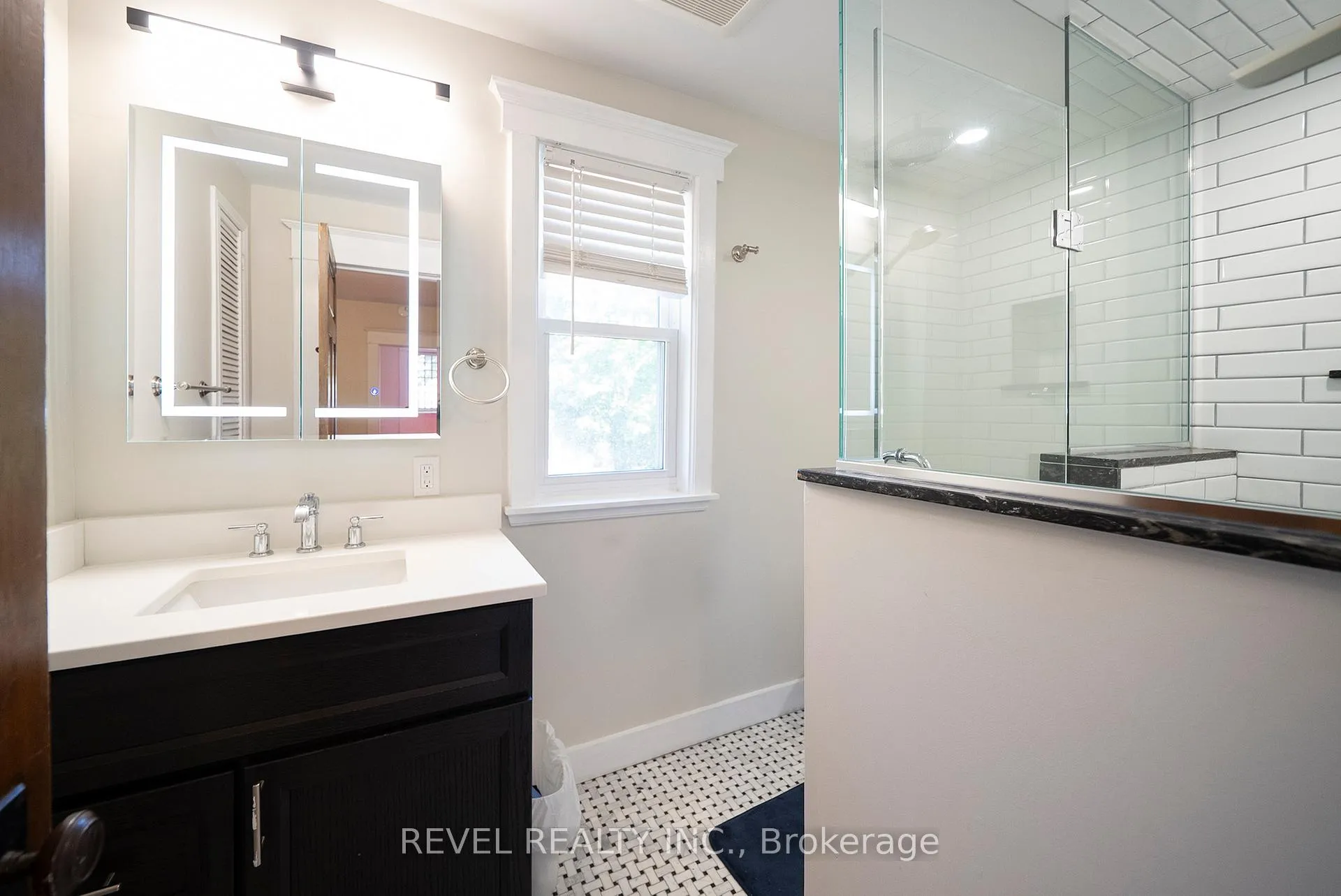 Photo 27 of 8 Abigail Avenue, Brantford — HOMEH