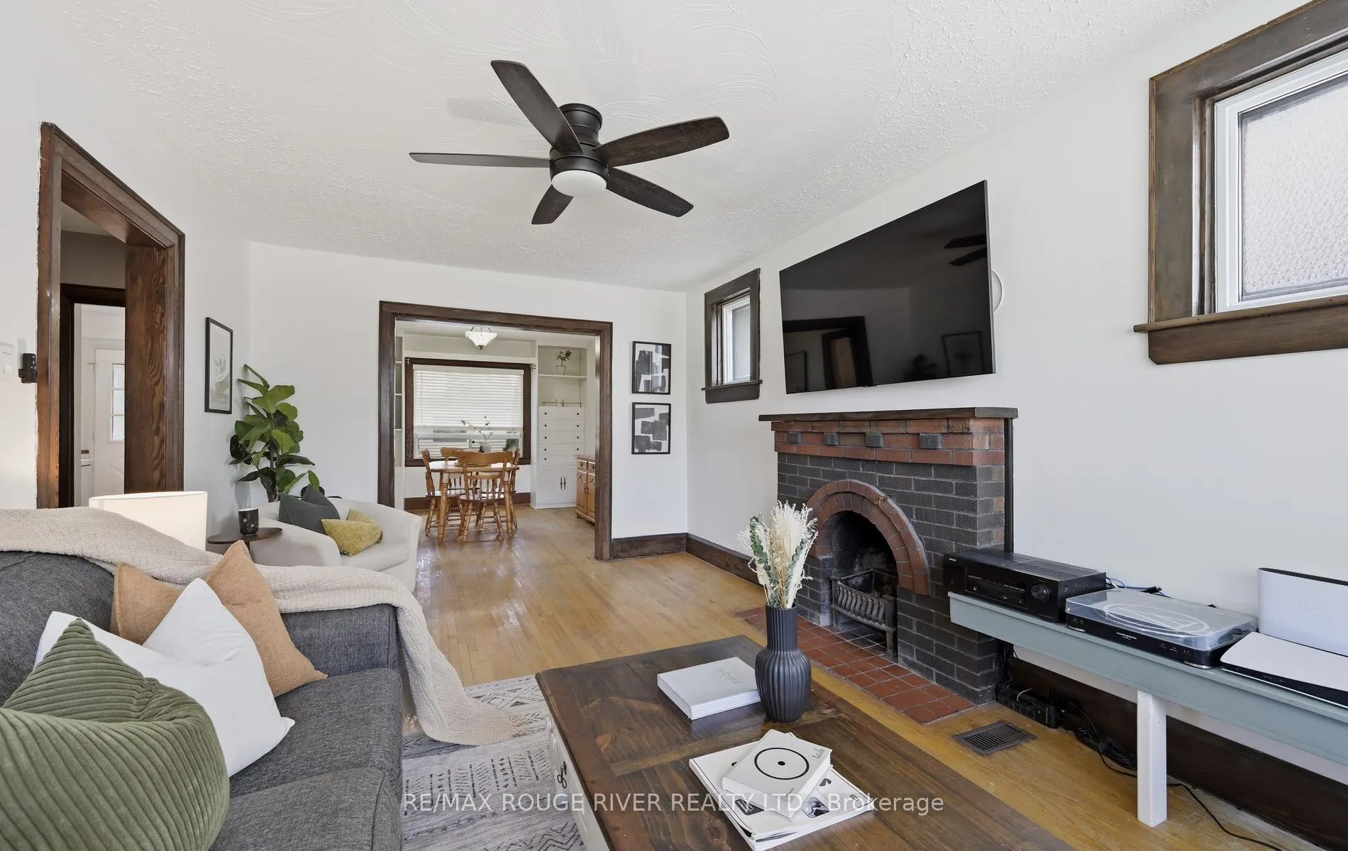 Photo 9 of 338 Jarvis Street, Oshawa, O'Neill — HOMEH
