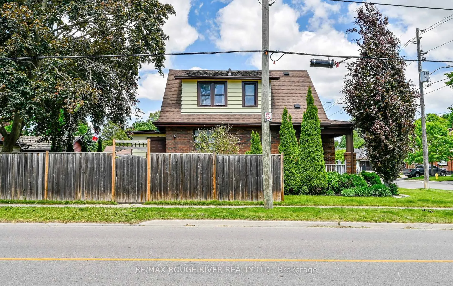 Photo 45 of 338 Jarvis Street, Oshawa, O'Neill — HOMEH
