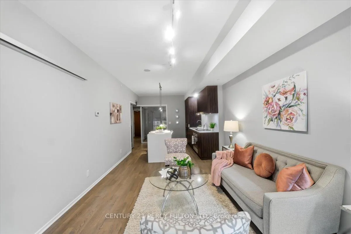 Photo 6 of Unit #313, 1 Bloor Street E, Toronto, Church-Yonge Corridor — HOMEH